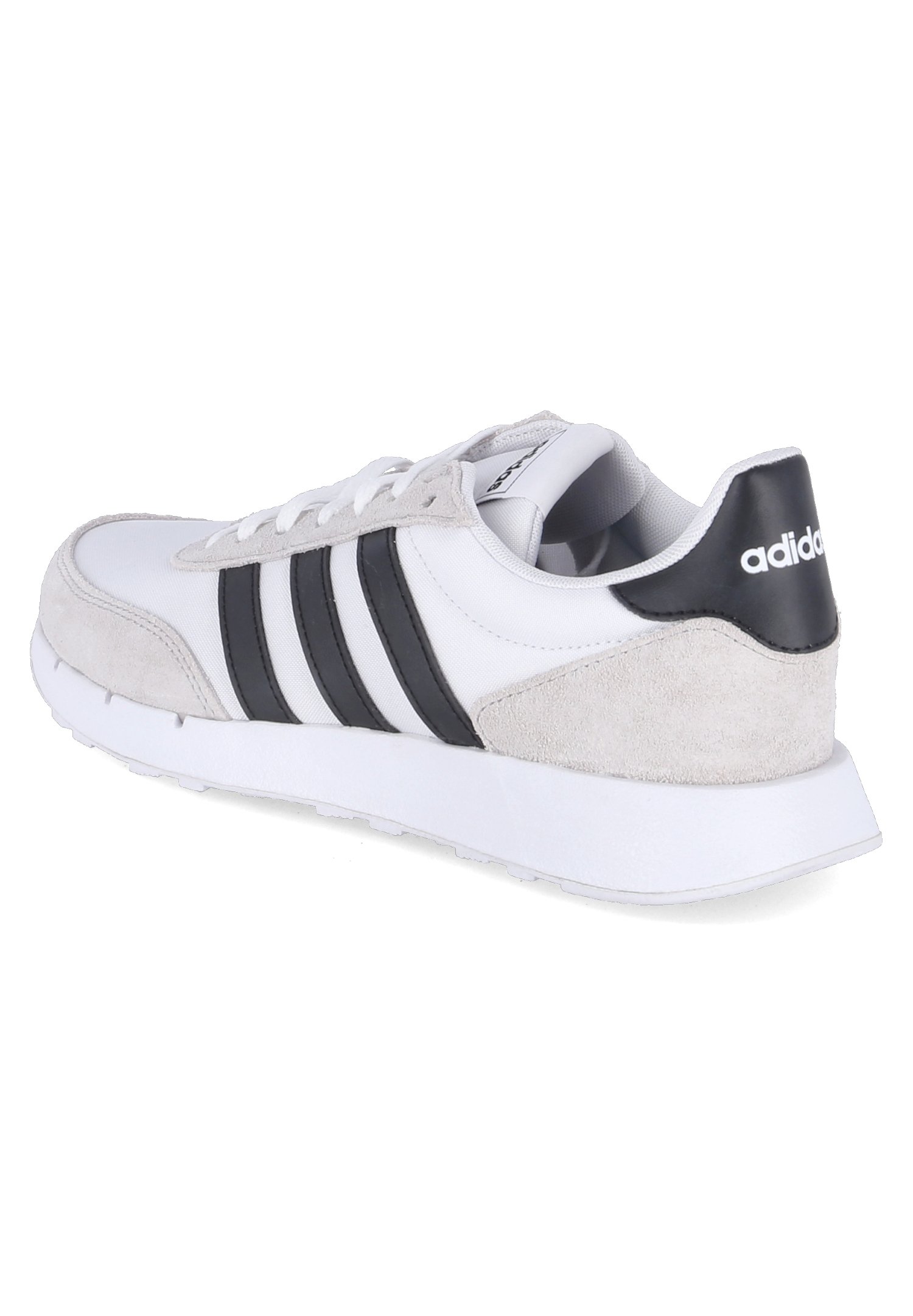 Фото № 3 с приближением к товару «‎Adidas »