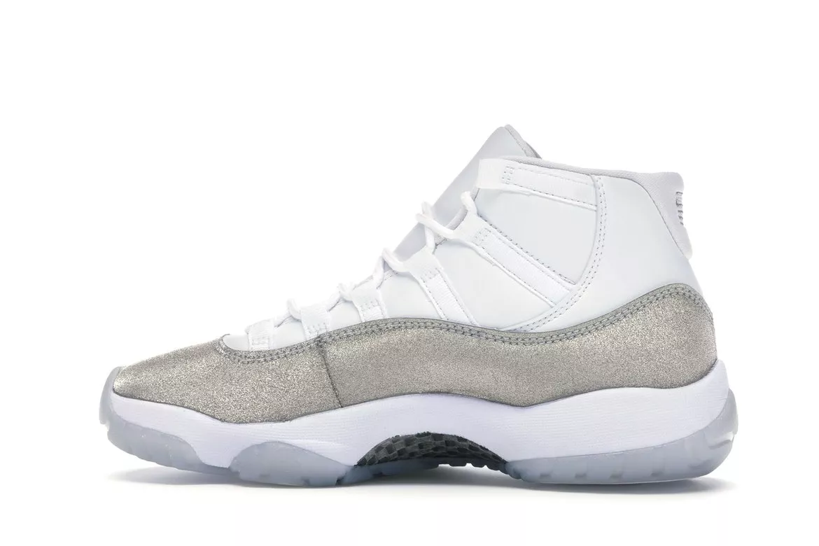 Фото № 6 с приближением к товару «‎Jordan 11 Retro White Metallic Silver »