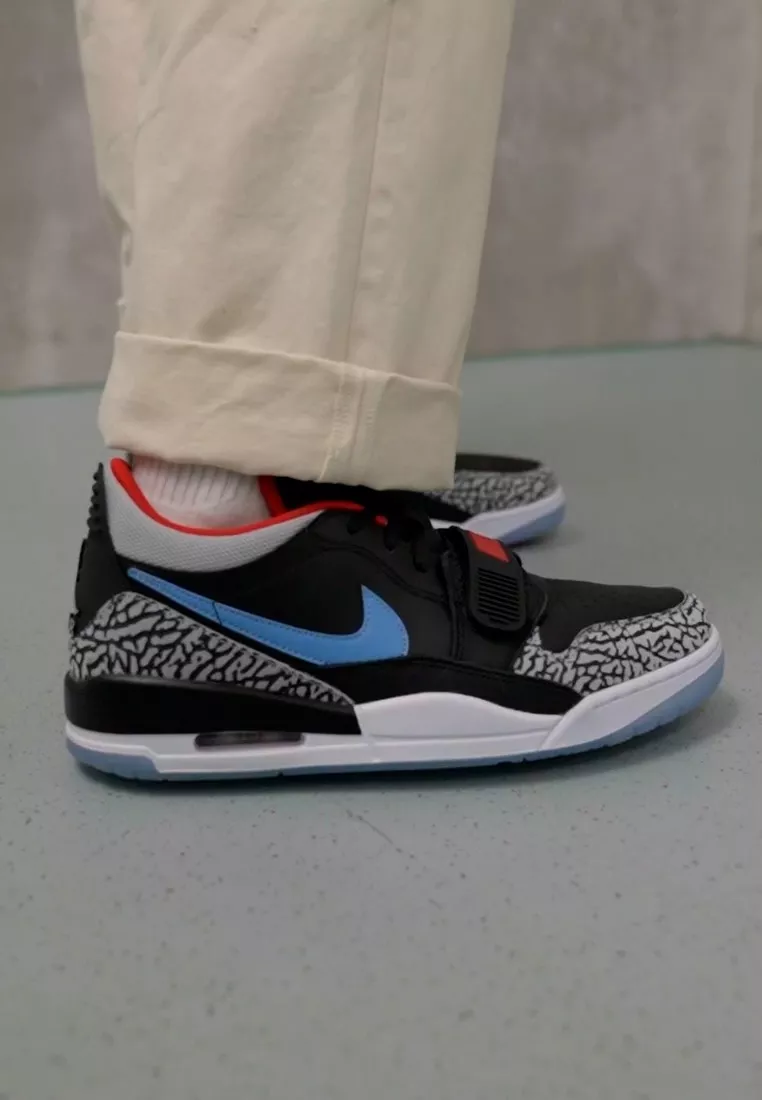 Фото № 2 с приближением к товару «‎AIR JORDAN LEGACY 312»
