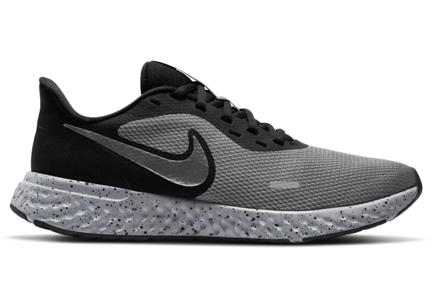 Фото № 1 с приближением к товару «‎Nike Revolution 5 Premium Black Chrome»