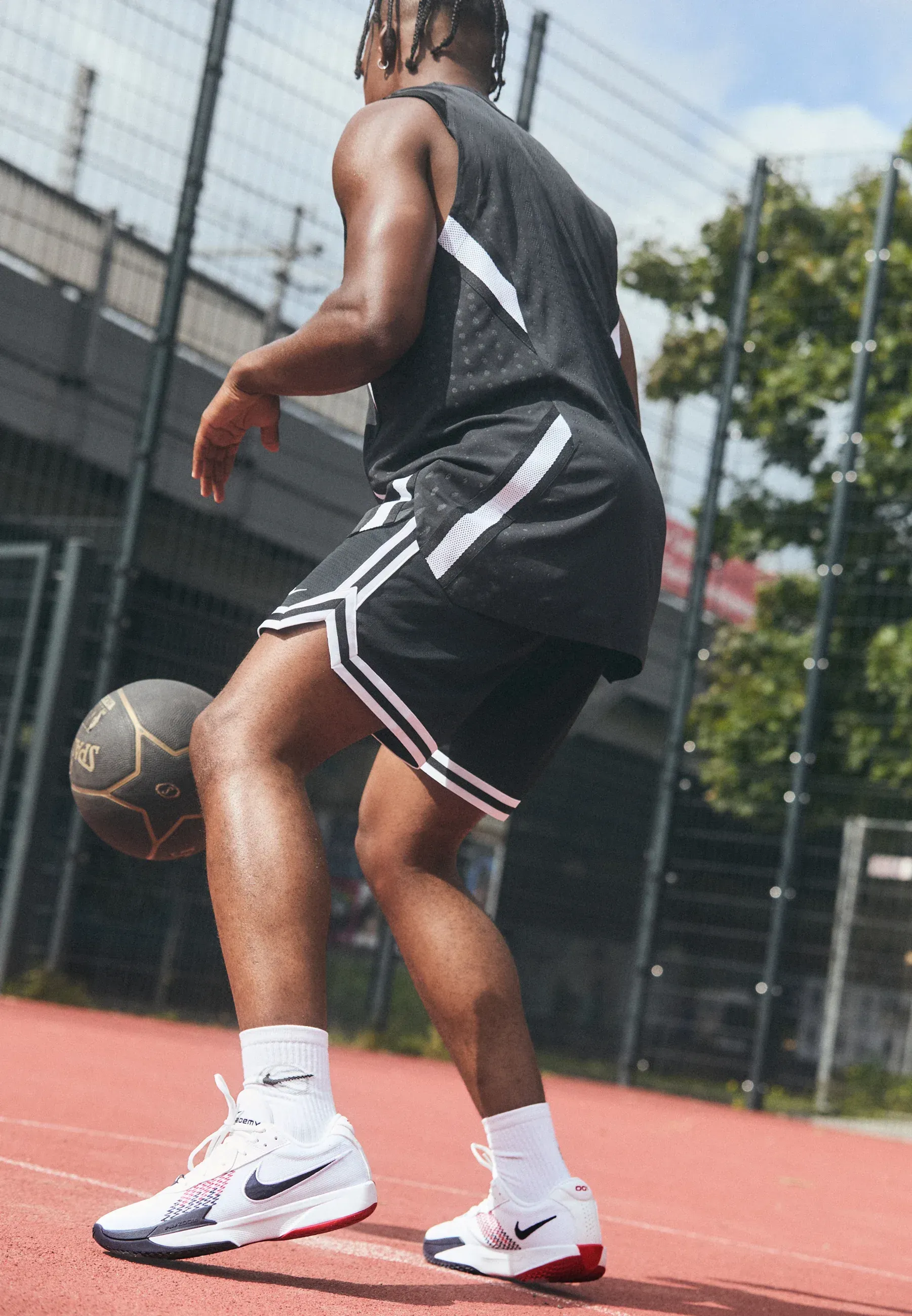 Фото № 3 с приближением к товару «‎G T CUT ACADEMY»