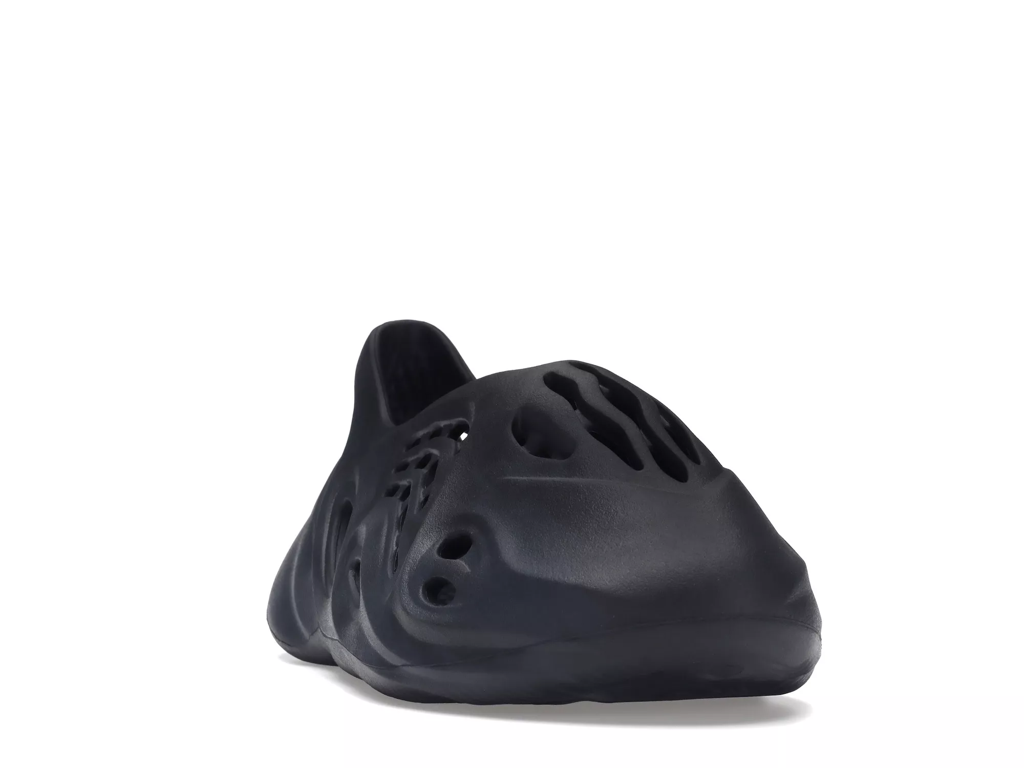 Фото № 2 с приближением к товару «‎adidas Yeezy Foam RNNR Mineral Blue»