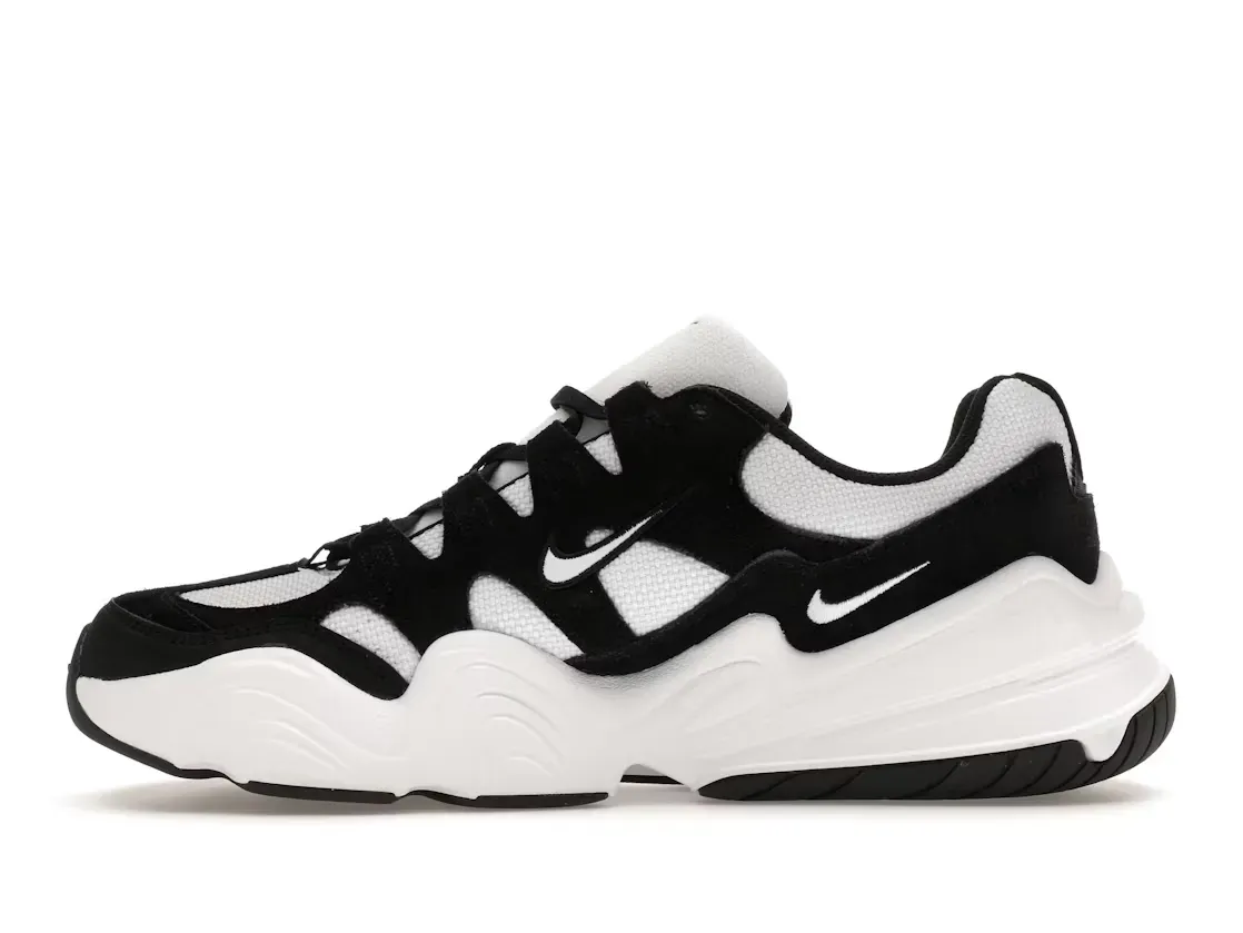 Фото № 3 с приближением к товару «‎Nike Tech Hera»