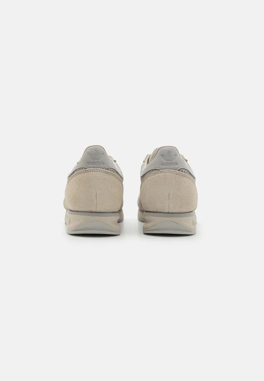 Фото № 3 с приближением к товару «‎SL 72 RS UNISEX»