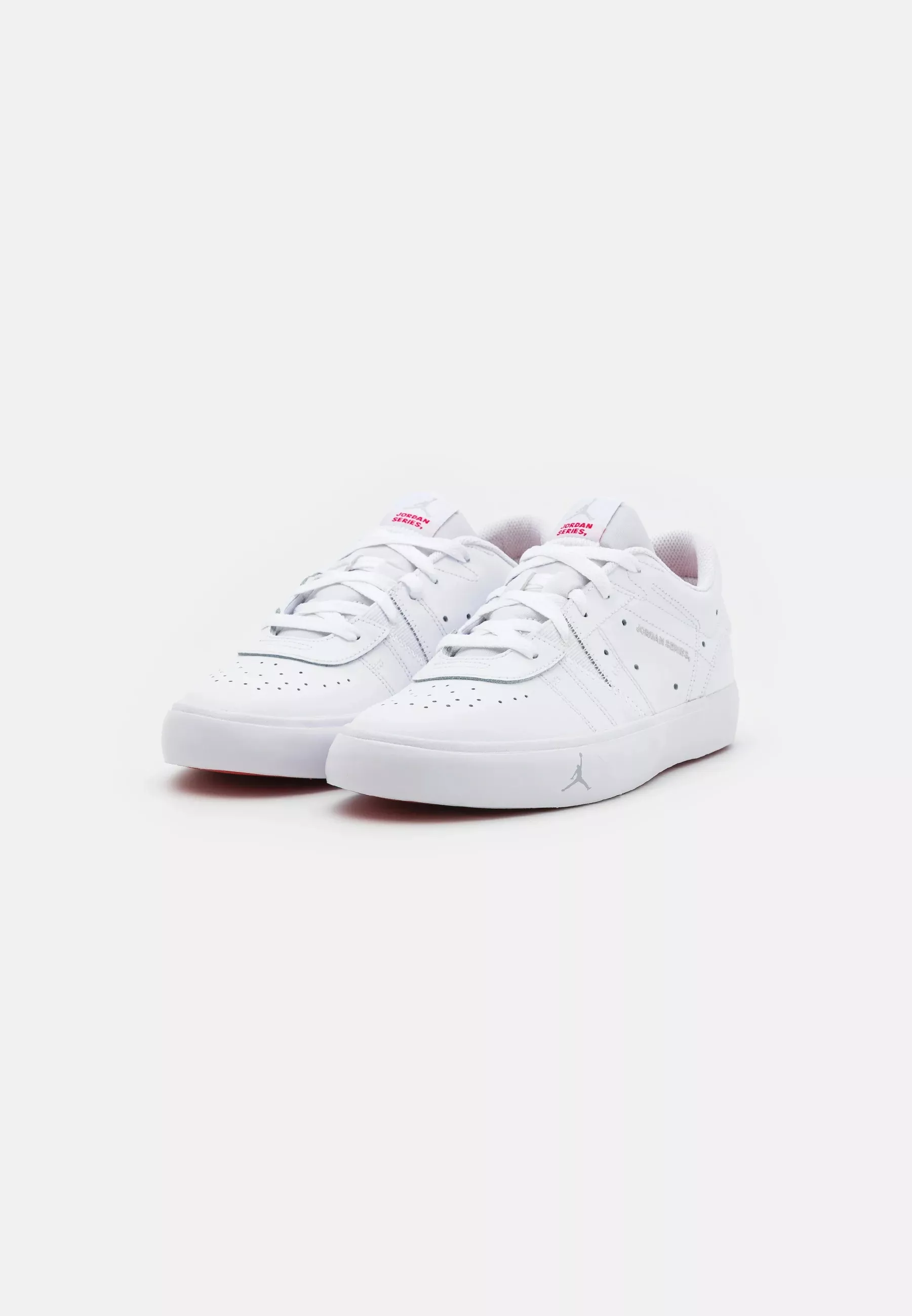 Фото № 2 с приближением к товару «‎JORDAN SERIES ES»