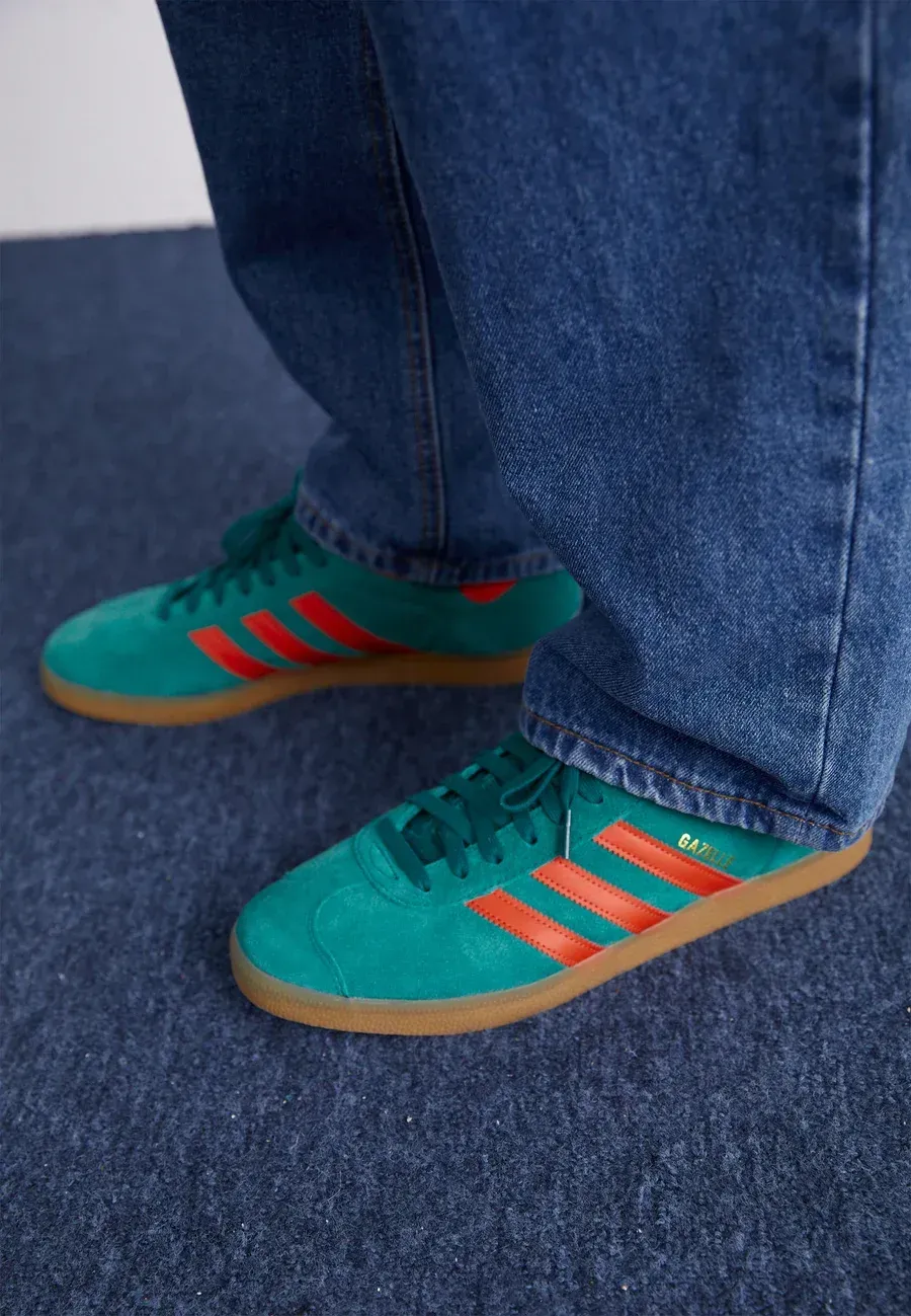 Фото № 2 с приближением к товару «‎GAZELLE»