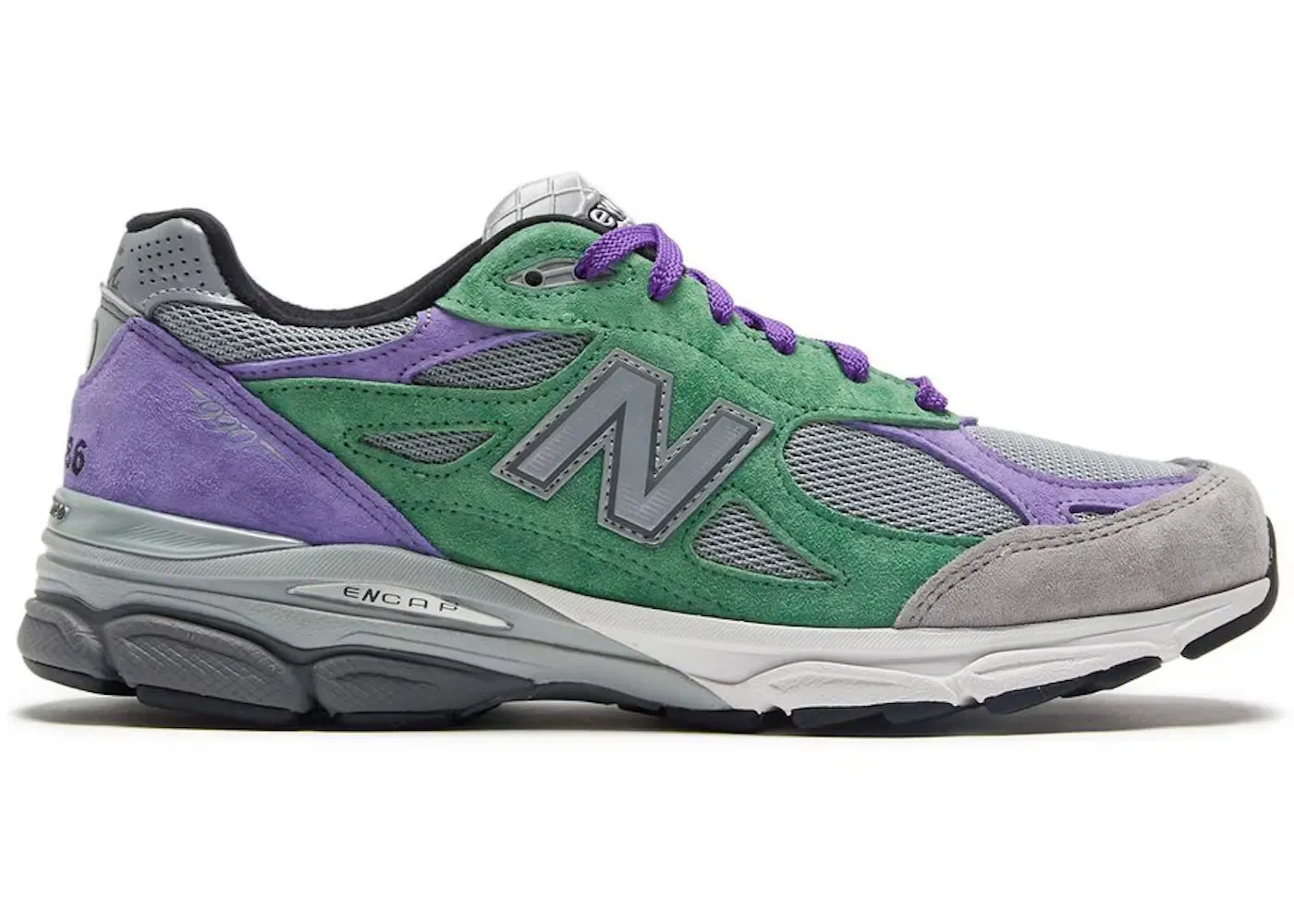 New Balance 990v3