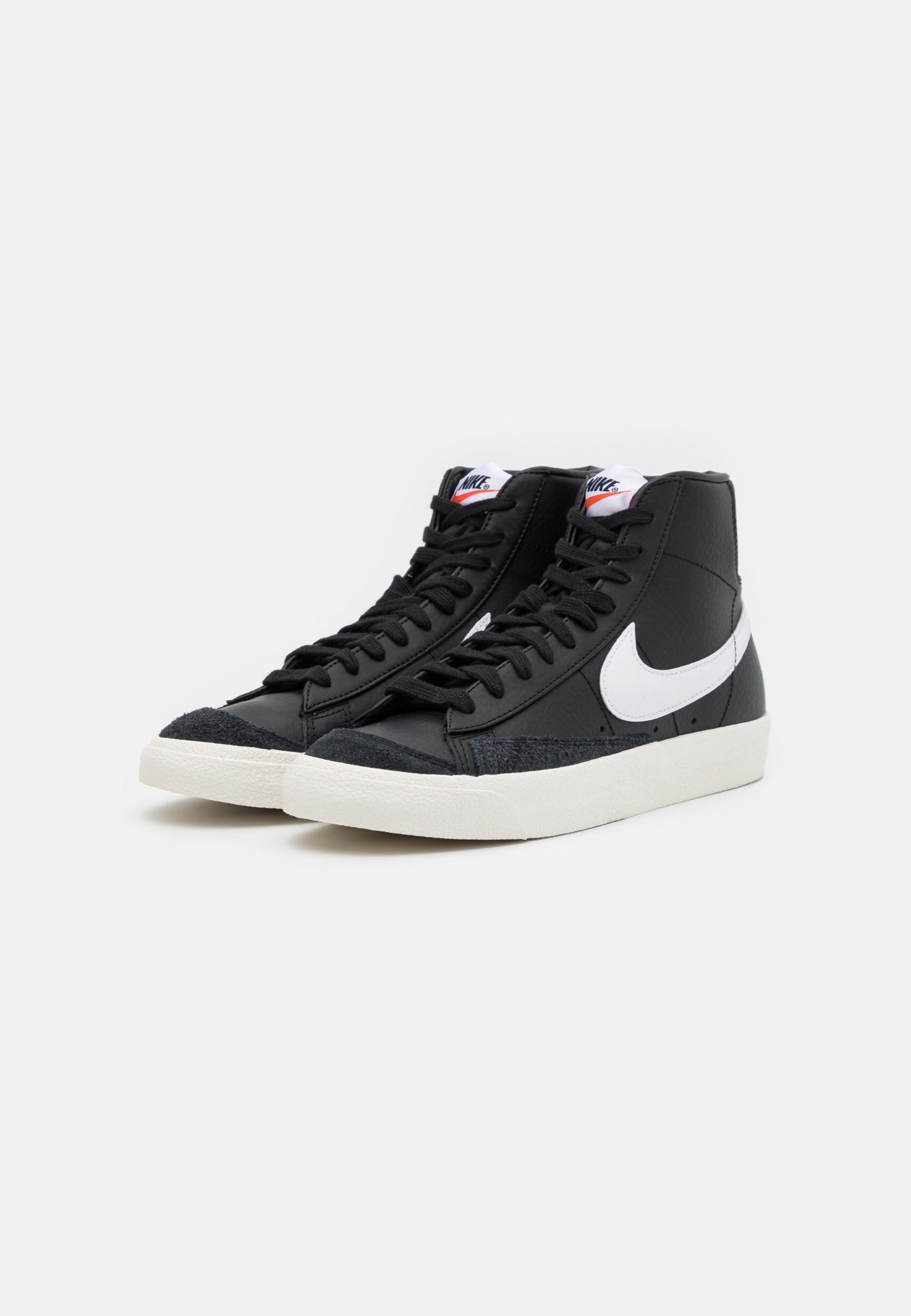 Фото № 2 с приближением к товару «‎Nike Blazer 77 »