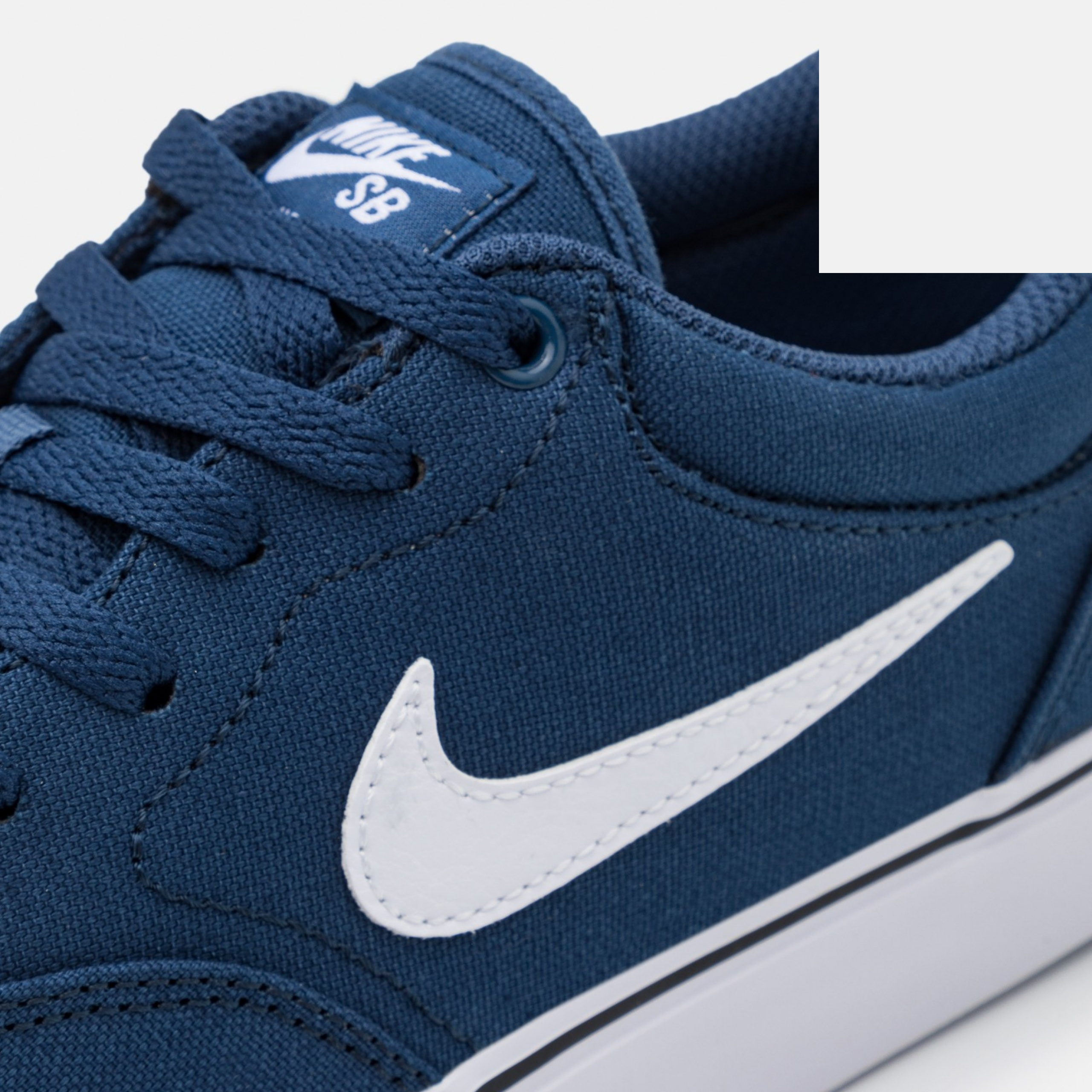 Фото № 5 с приближением к товару «‎Nike Chron »