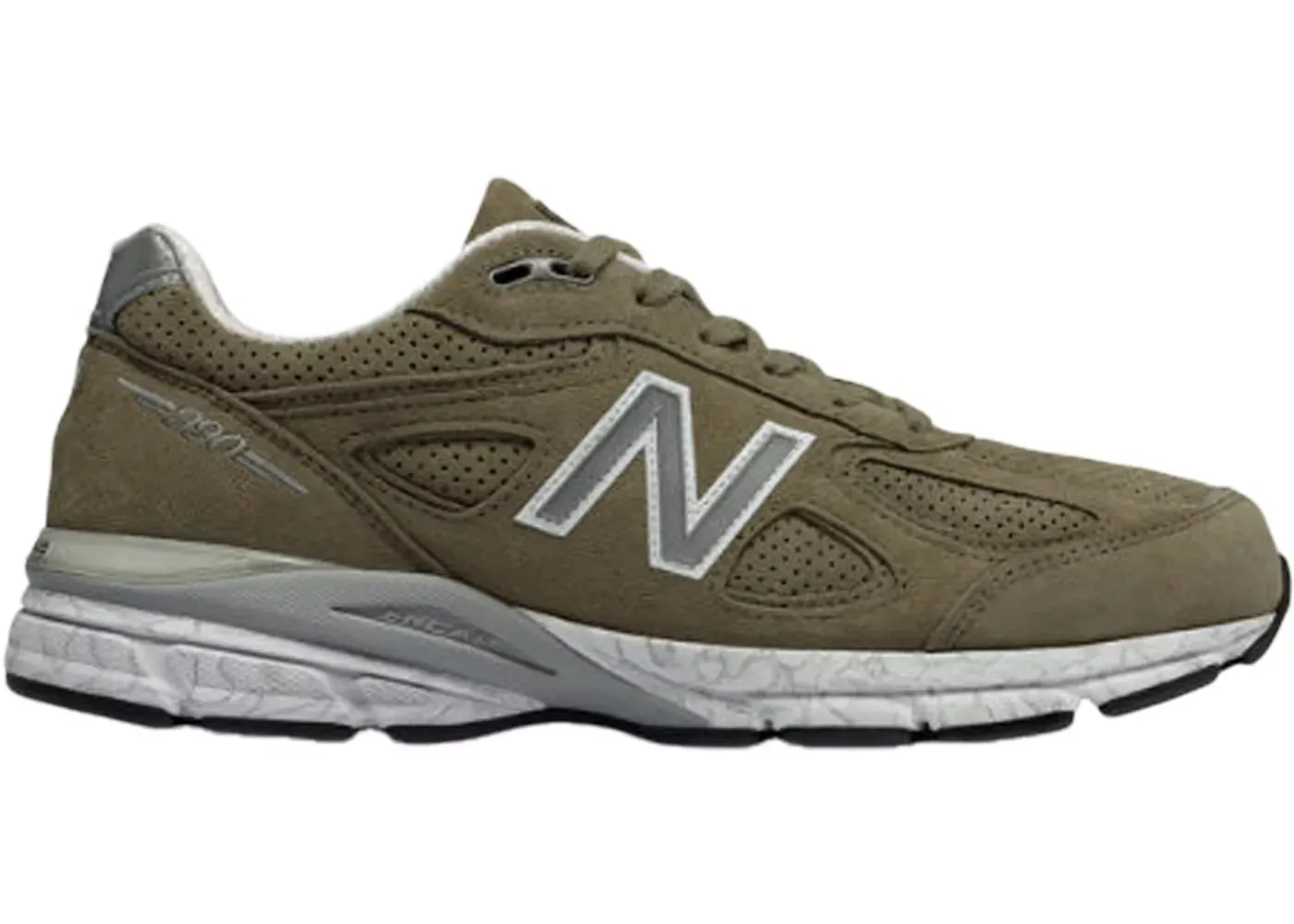 New Balance 990v4