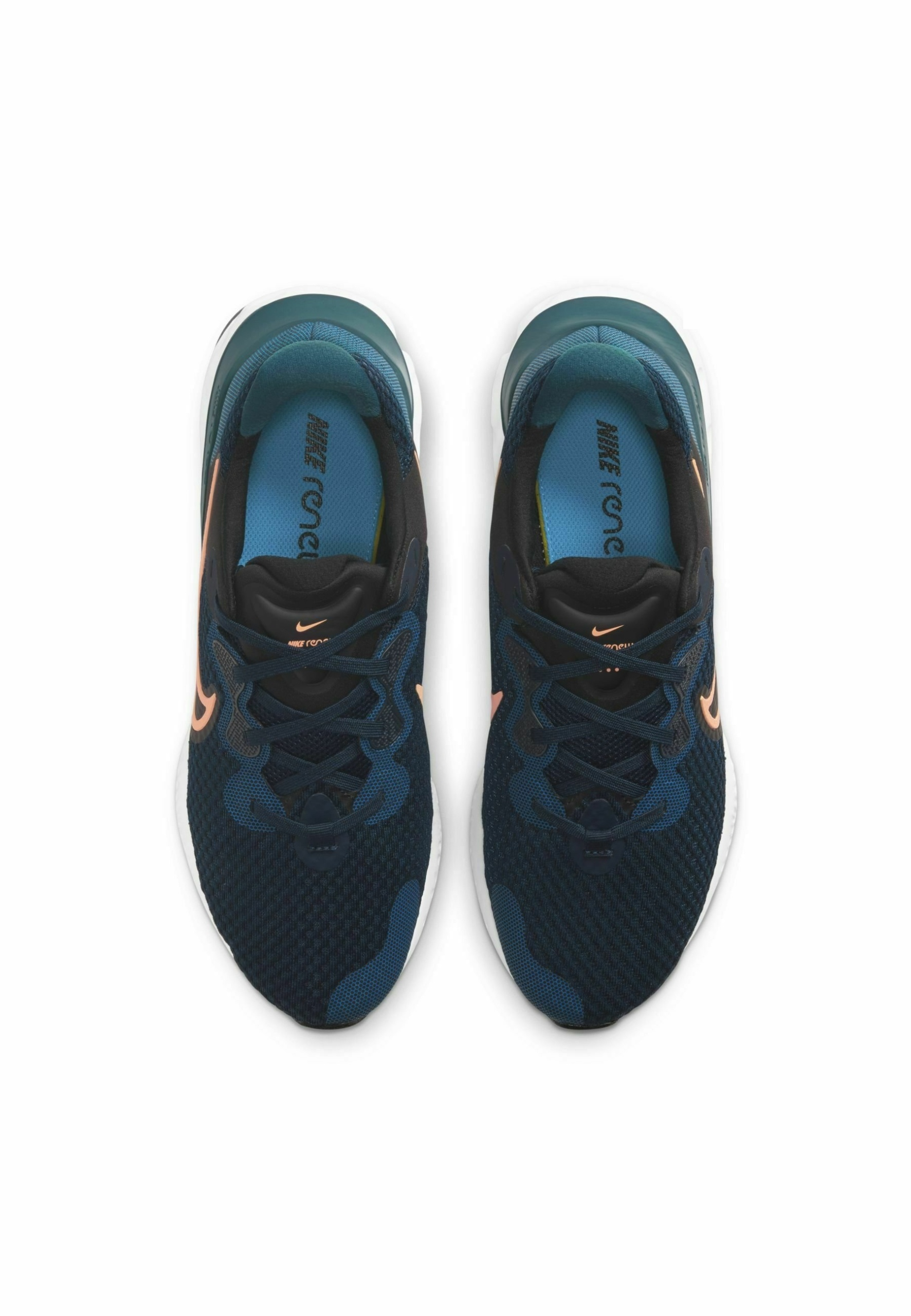 Фото № 4 с приближением к товару «‎Nike Renew Run»