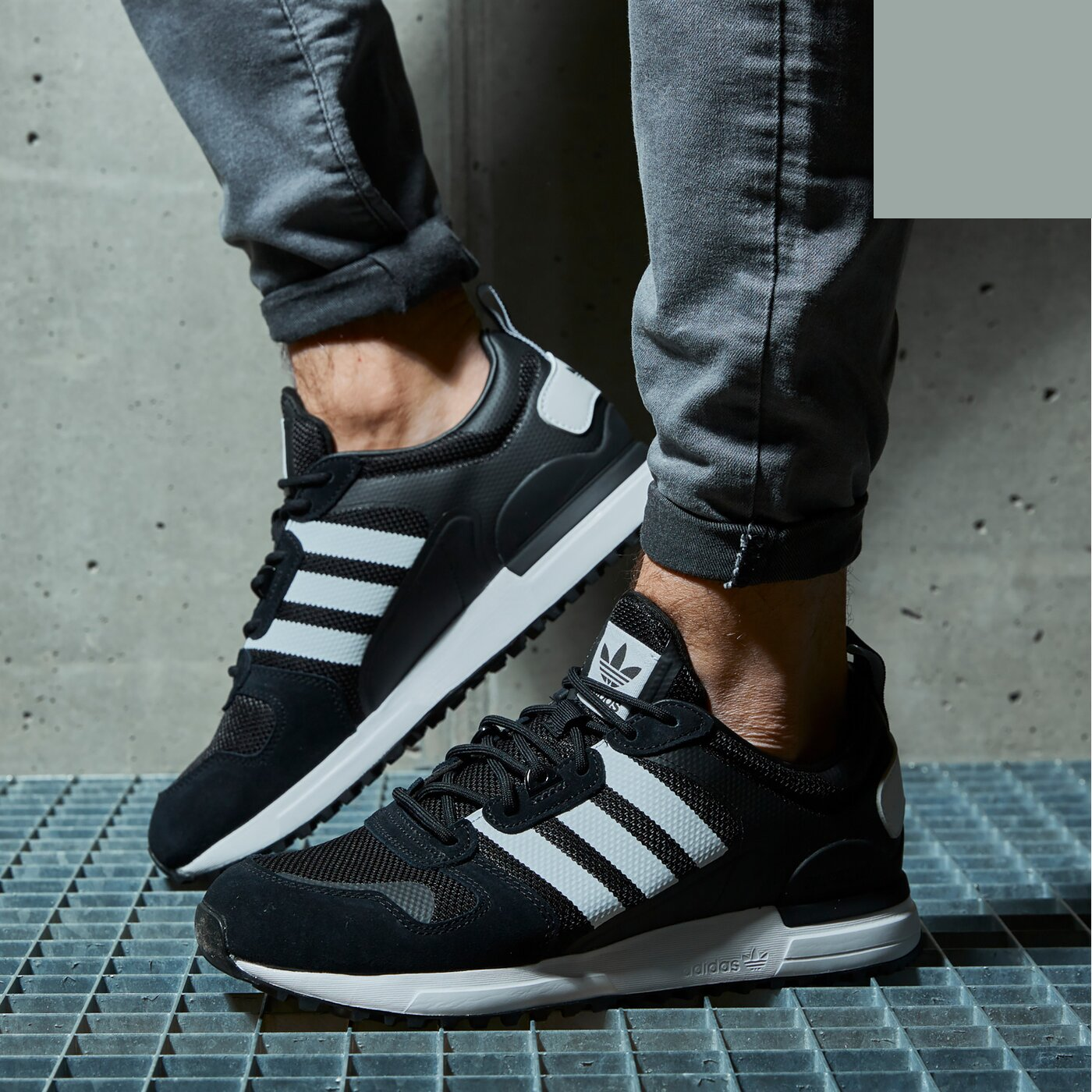 Фото № 3 с приближением к товару «‎adidas originals ZX 700 Hd FX5812»