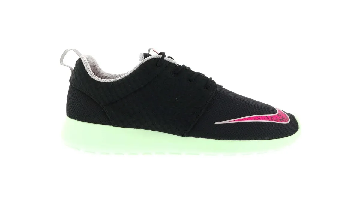 Фото № 1 с приближением к товару «‎Nike Roshe Run FB Yeezy»