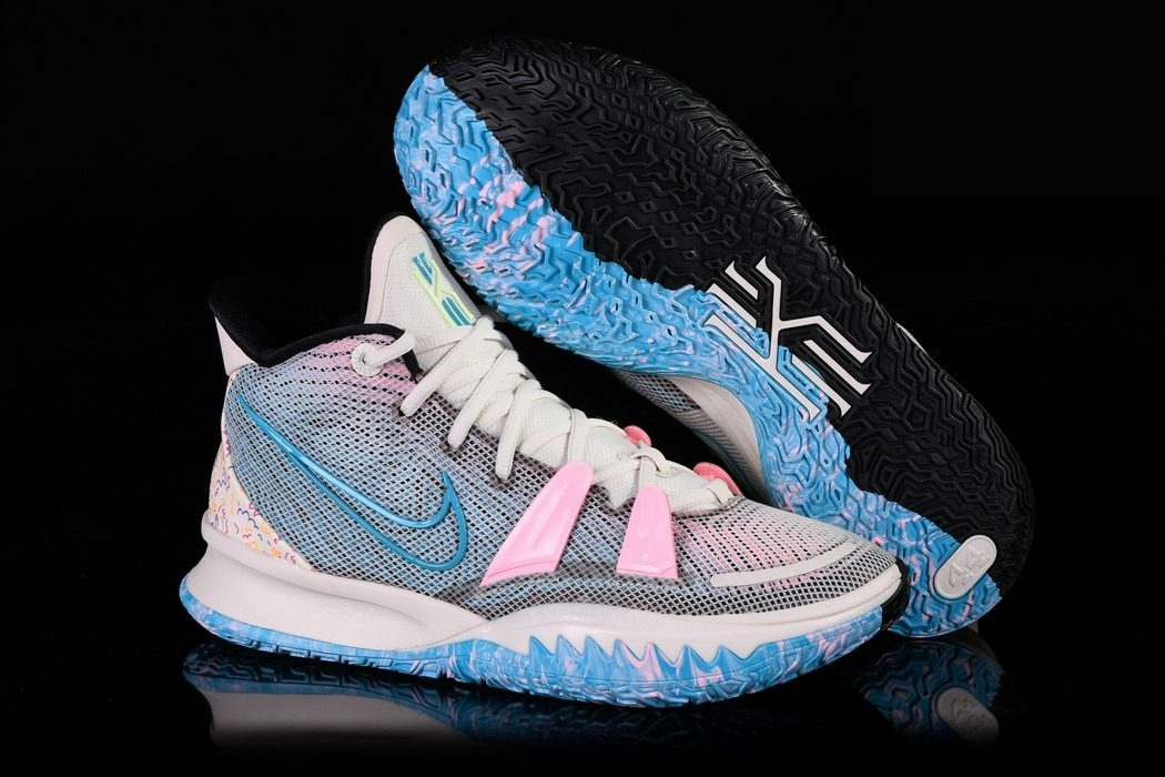 Фото № 3 с приближением к товару «‎Nike Kyrie 7 Pale Ivory»