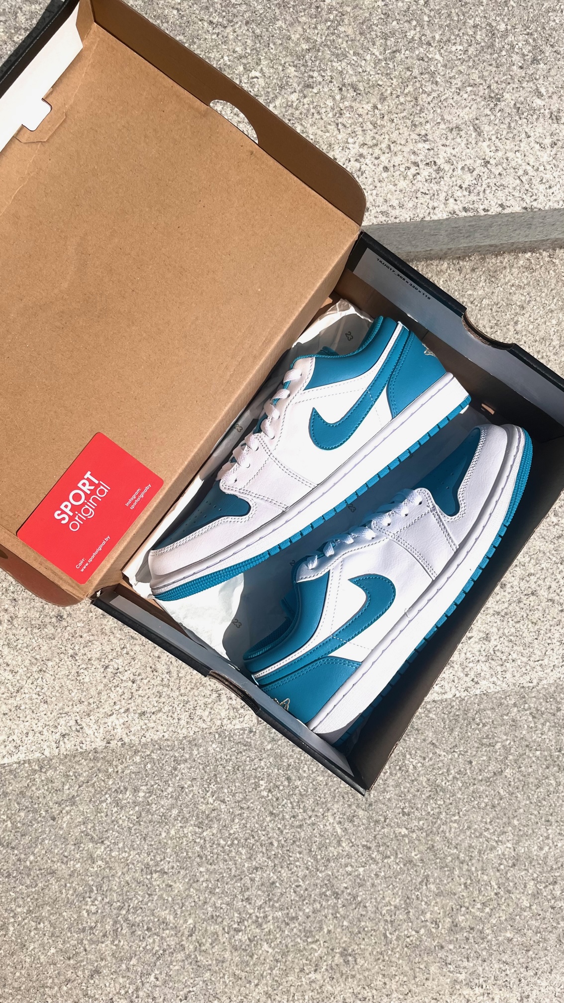 Фото № 2 с приближением к товару «‎Air Jordan 1 Low "Aquatone"»