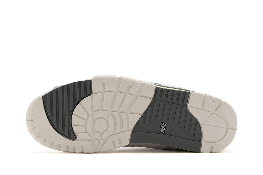 Фото № 5 с приближением к товару «‎Nike Air Trainer 1»