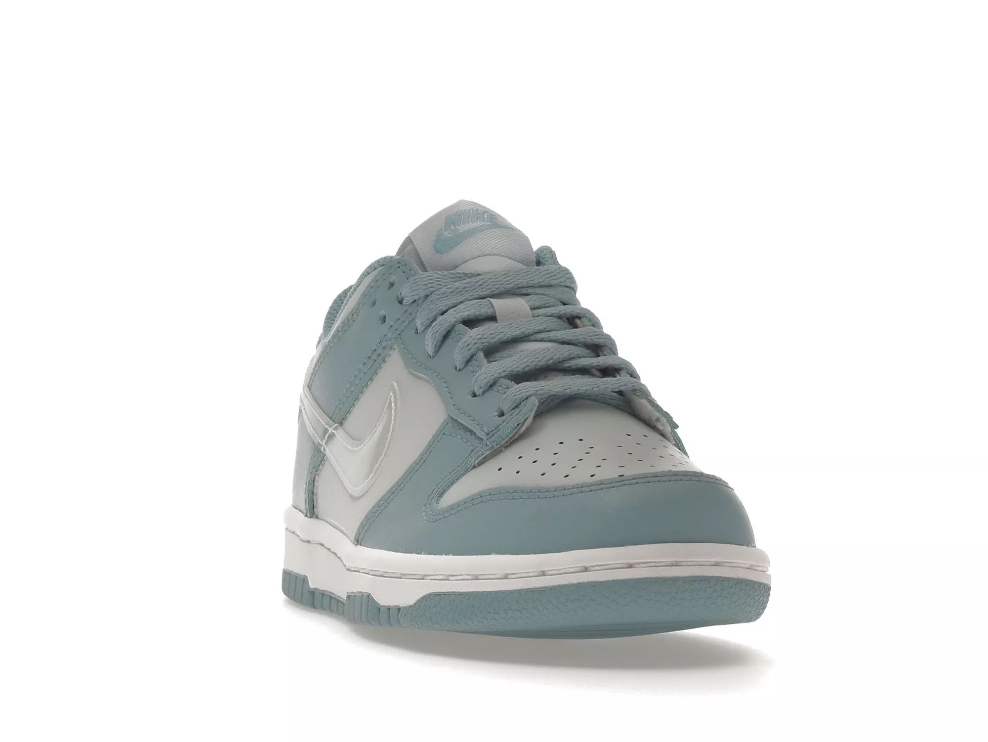 Фото № 2 с приближением к товару «‎Nike Dunk Low Clear Blue Swoosh »