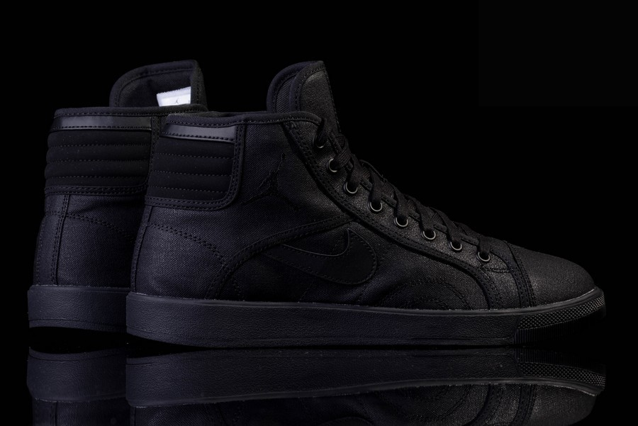 Фото № 3 с приближением к товару «‎Nike Air Jordan OG »