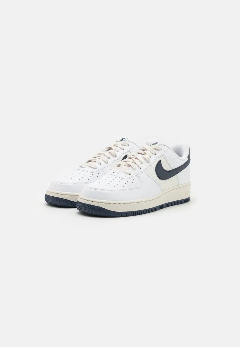 Фото № 2 с приближением к товару «‎AIR FORCE 1 UNISEX»
