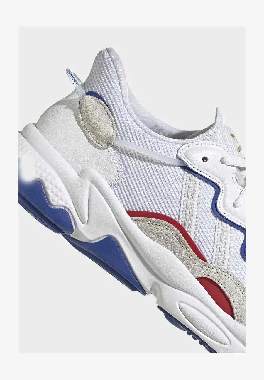 Фото № 4 с приближением к товару «‎Trainers»