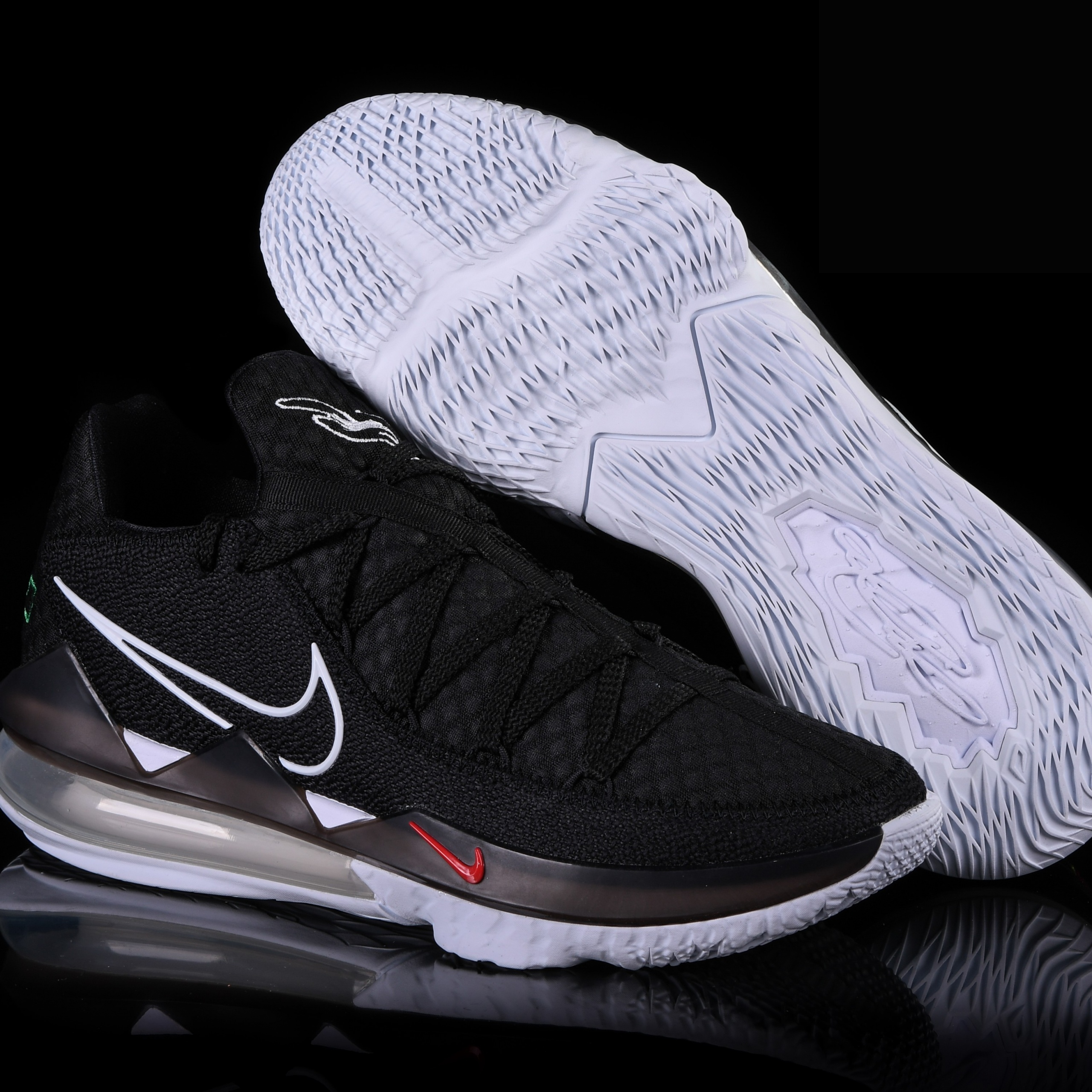 Фото № 1 с приближением к товару «‎Nike Lebron 17 »