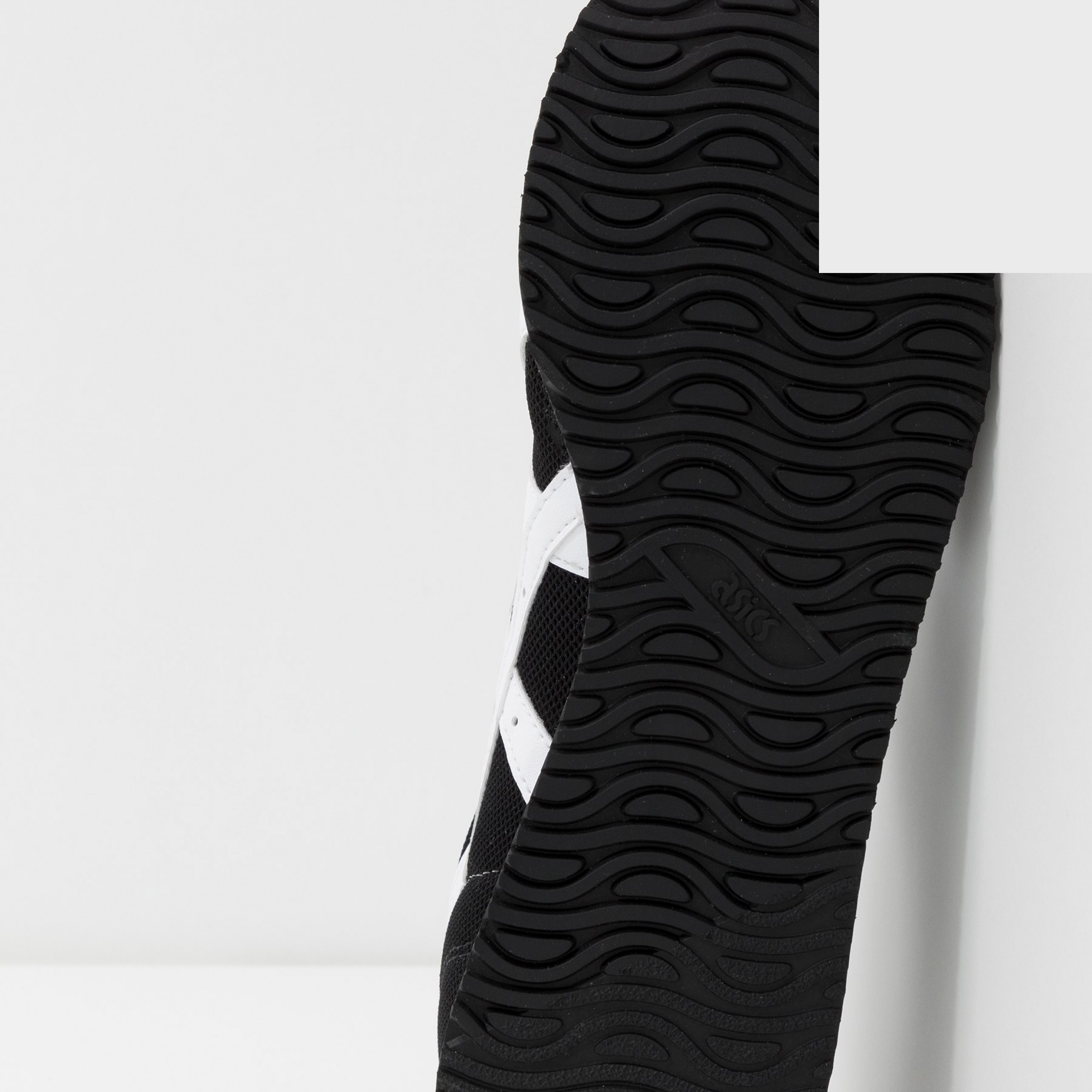 Фото № 4 с приближением к товару «‎Asics Tiger »