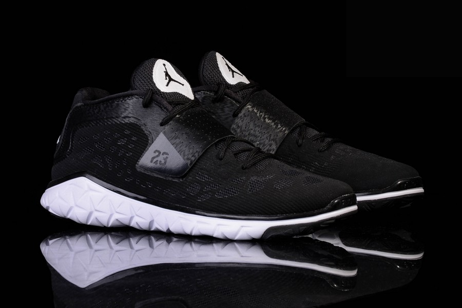 Фото № 2 с приближением к товару «‎Nike Air Jordan Flight Flex Trainer 2 ‘oreo’ »