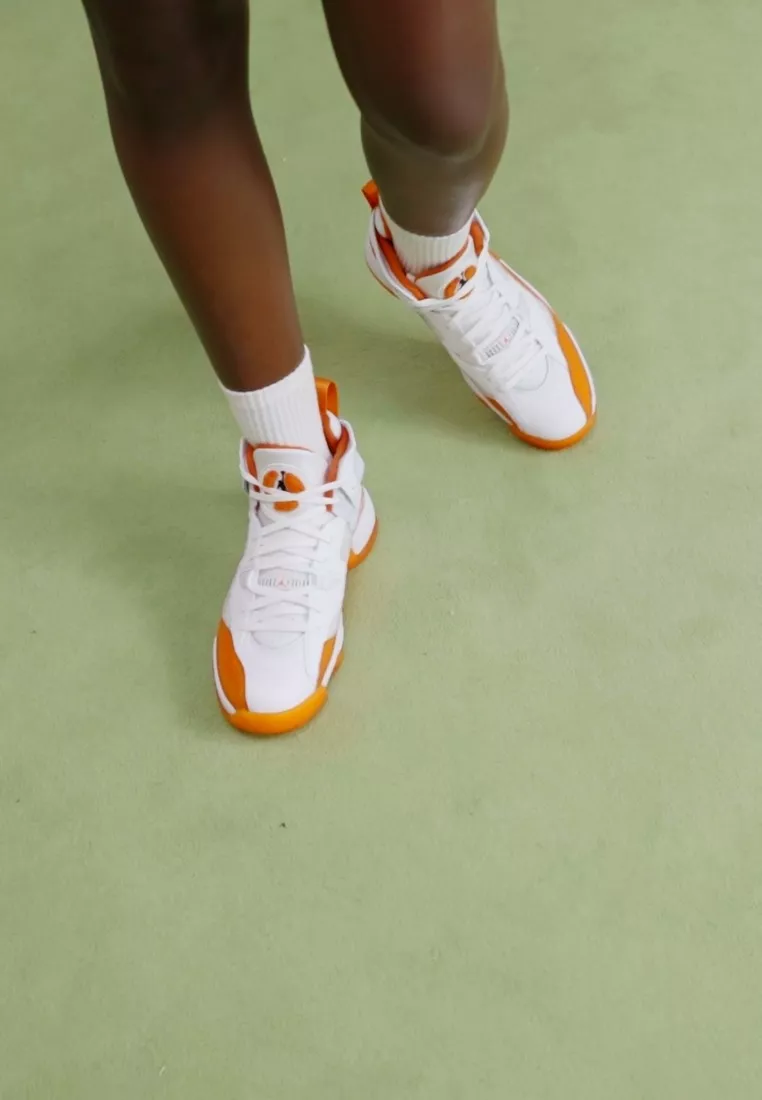 Фото № 2 с приближением к товару «‎WMNS JUMPMAN TWO TREY»
