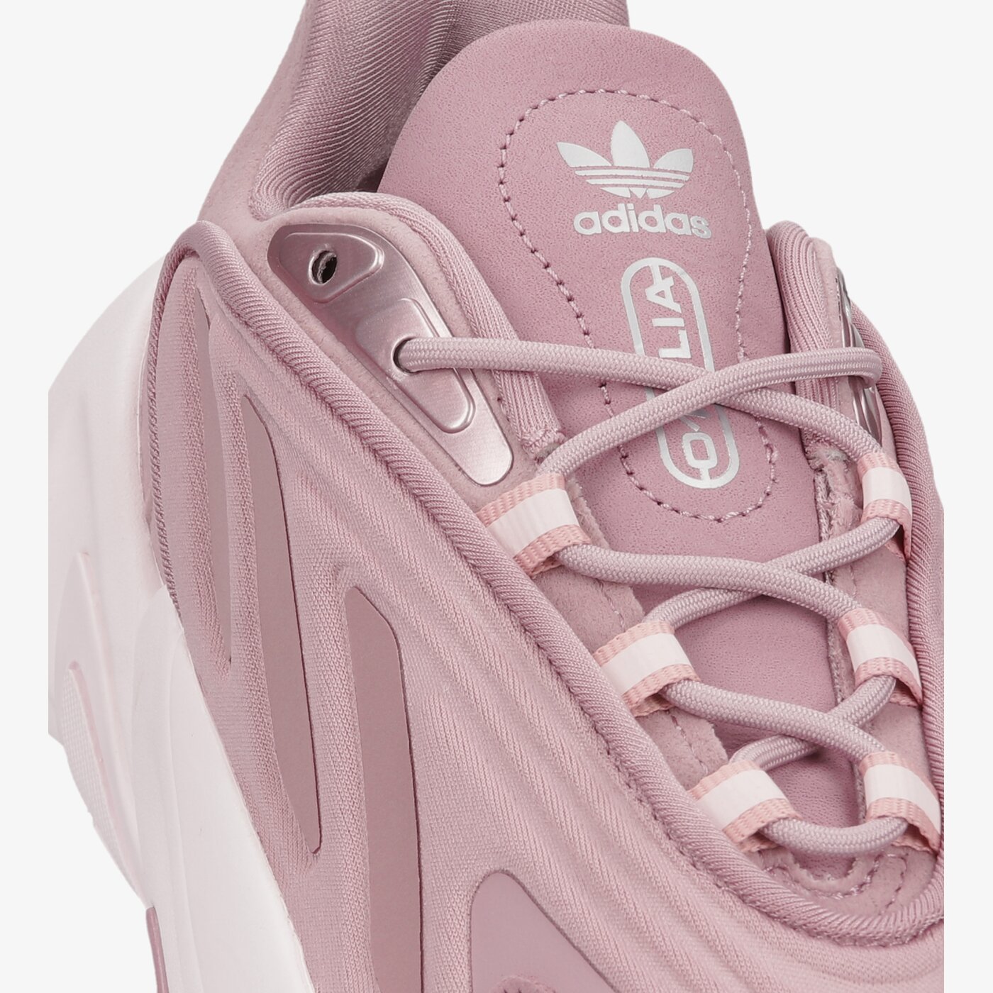 Фото № 4 с приближением к товару «‎Adidas Ozelia W»