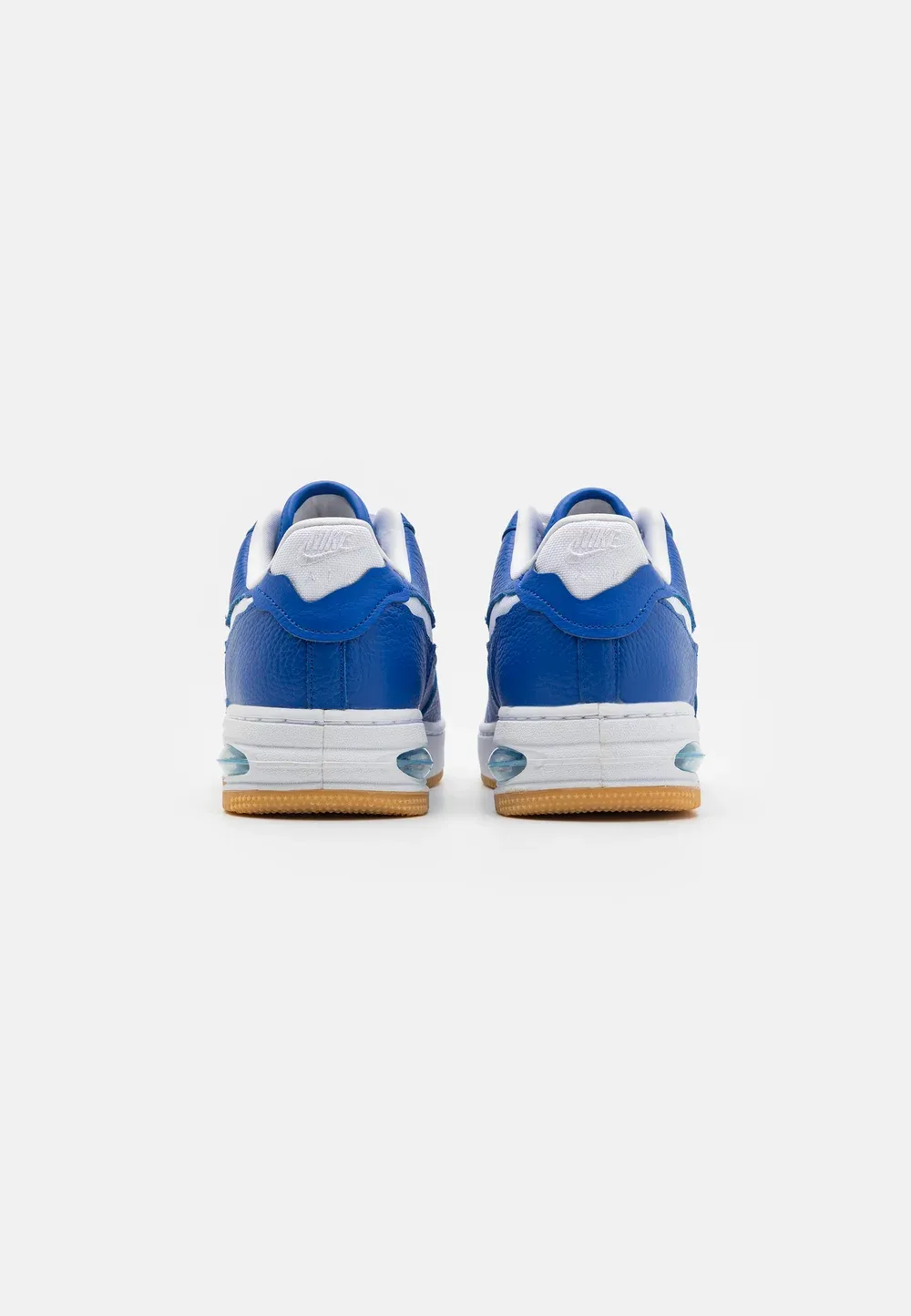 Фото № 3 с приближением к товару «‎AIR FORCE 1»