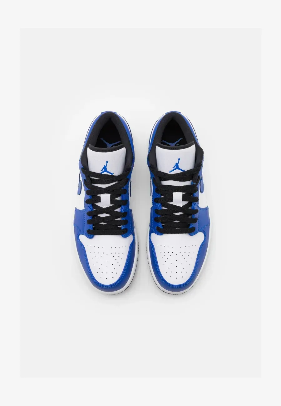 Фото № 4 с приближением к товару «‎AIR JORDAN 1 LOW»