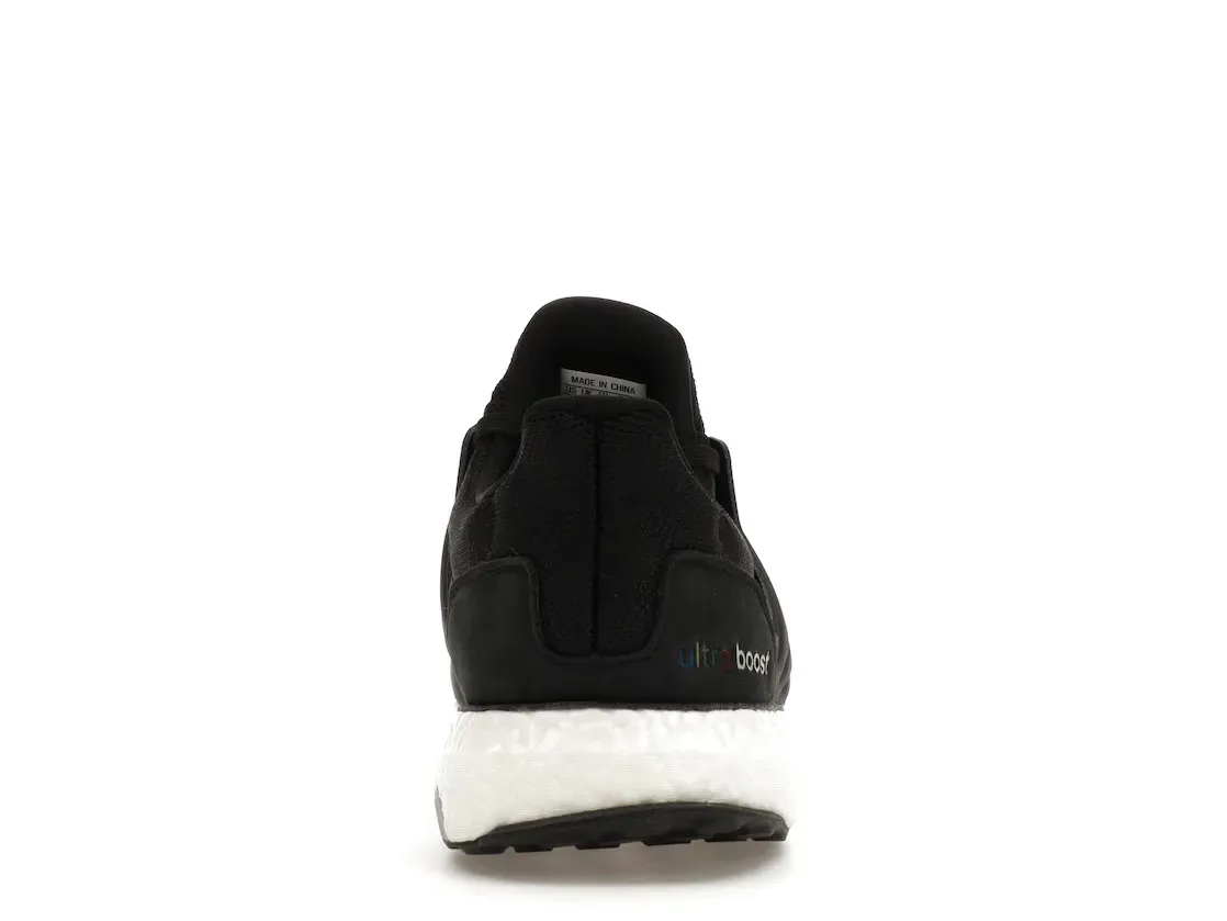 Фото № 4 с приближением к товару «‎adidas Ultra Boost DNA Rainbow Iridescent »