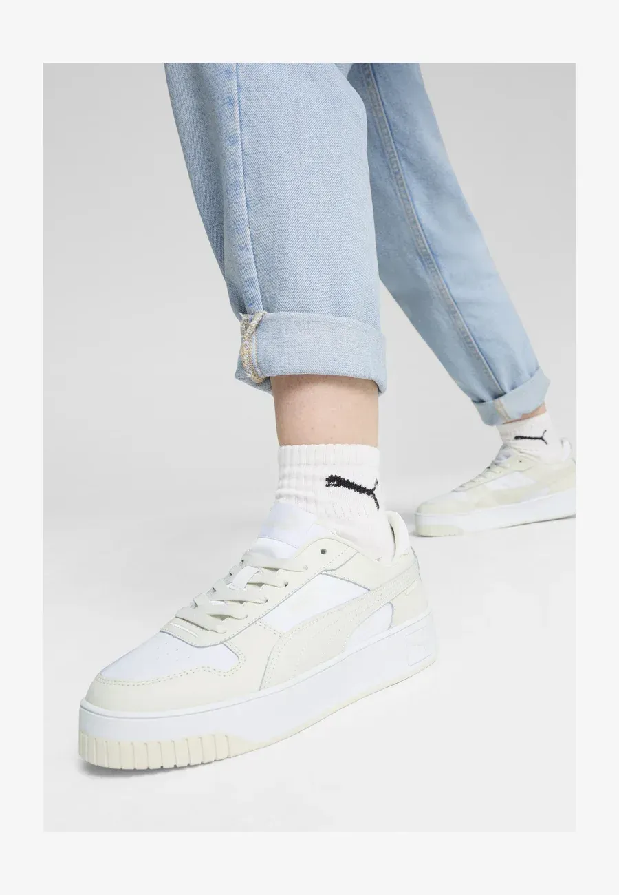 Фото № 1 с приближением к товару «‎CARINA STREET»