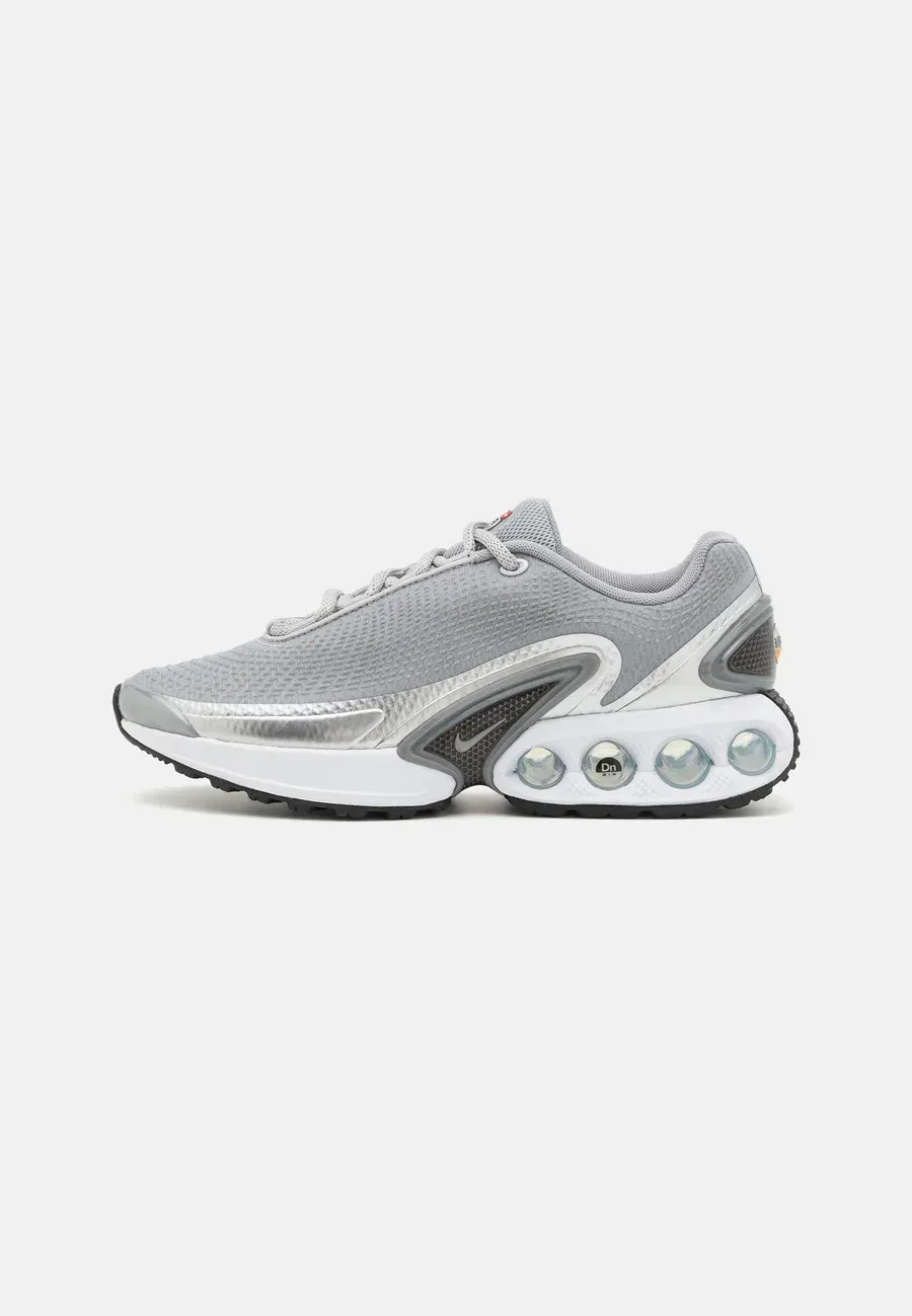Фото № 1 с приближением к товару «‎AIR MAX DN PRM»