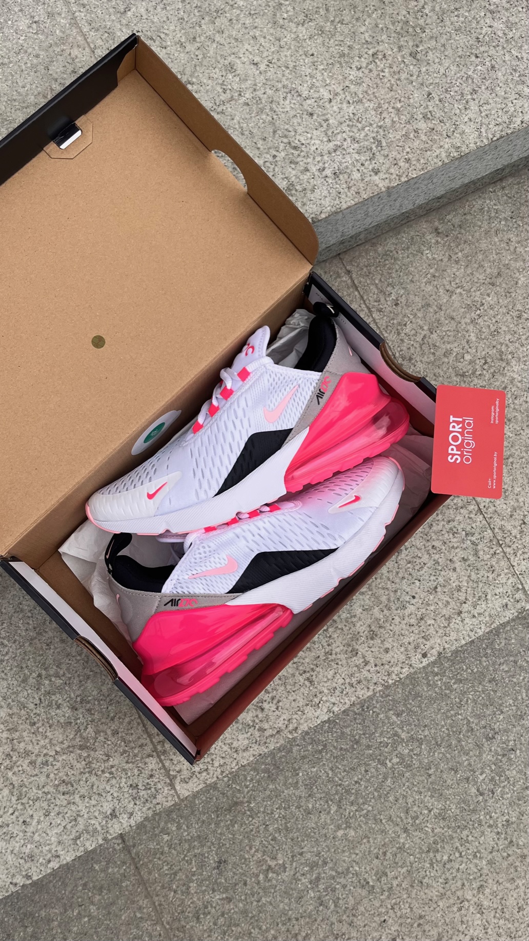 Фото № 4 с приближением к товару «‎Nike Air Max 270 »