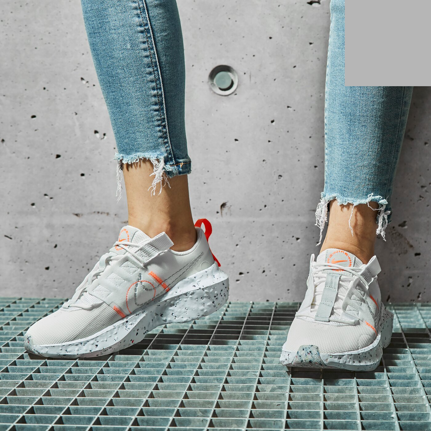 Фото № 2 с приближением к товару «‎Nike Crater Impact Summit White Grey Fog»