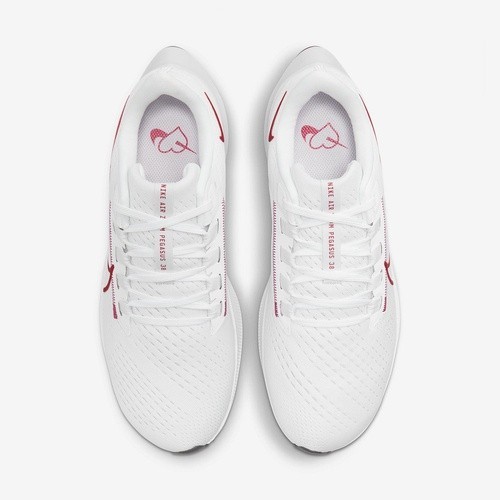 Фото № 4 с приближением к товару «‎Nike Air Zoom Pegasus 38»