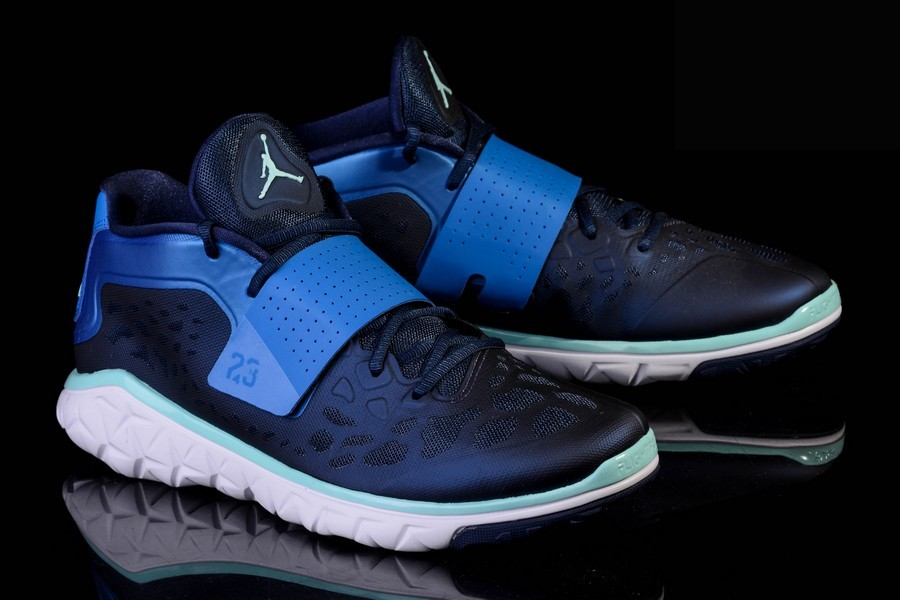 Фото № 1 с приближением к товару «‎Nike Air Jordan Flight Flex Trainer 2 Navy »