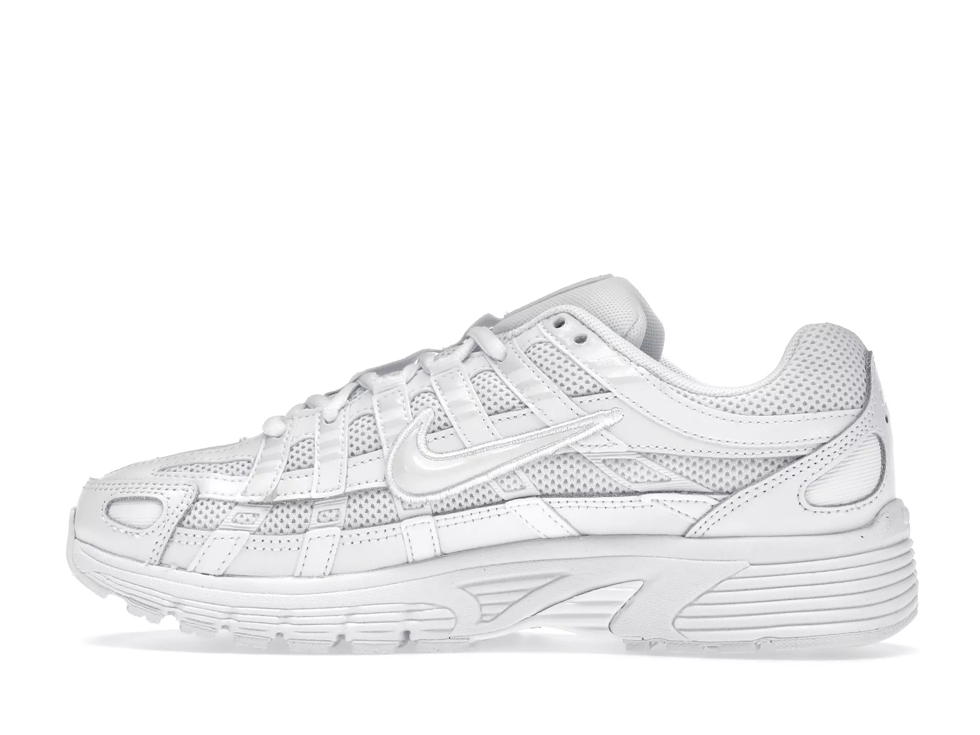 Фото № 4 с приближением к товару «‎Nike P 6000 Triple White »