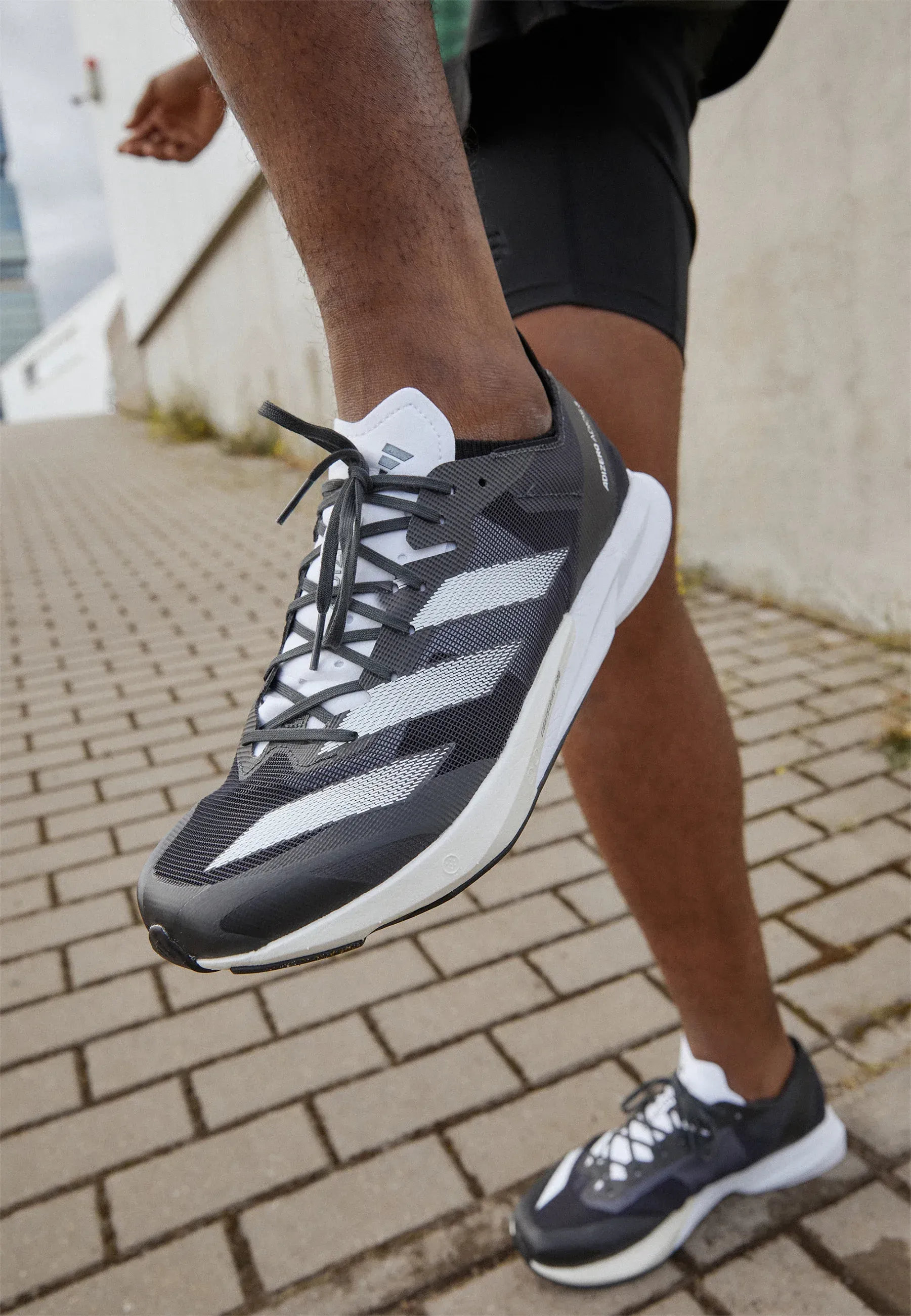 Фото № 2 с приближением к товару «‎ADIZERO ADIOS 8»