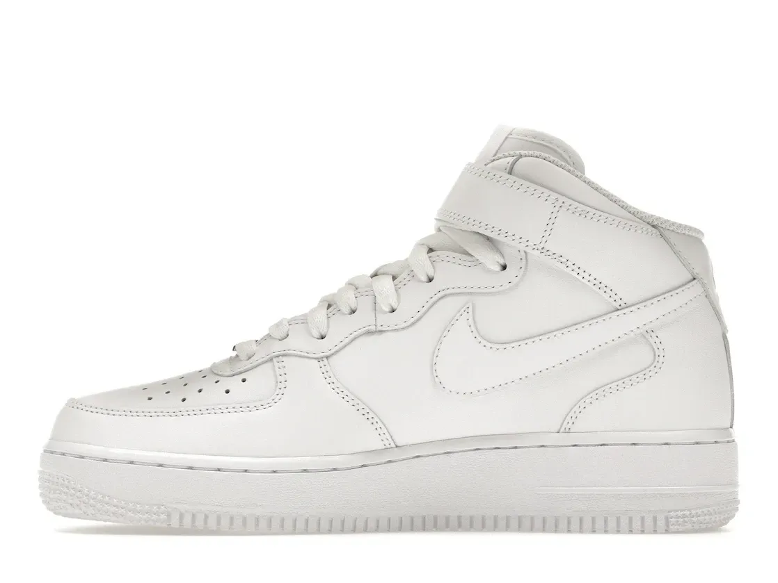 Фото № 3 с приближением к товару «‎Nike Air Force 1 Mid Triple White »