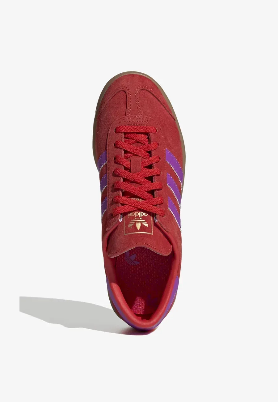 Фото № 3 с приближением к товару «‎HAMBURG»