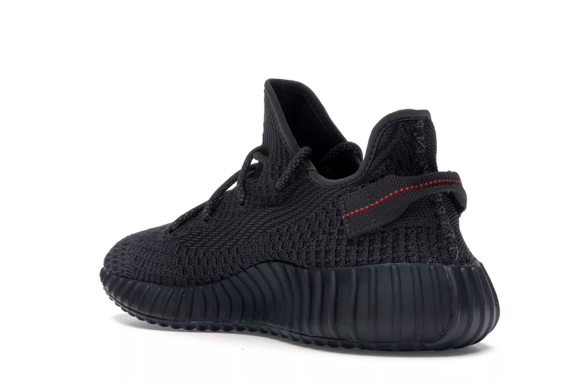 Фото № 6 с приближением к товару «‎adidas Yeezy Boost 350 V2 Black (Non-Reflective)»