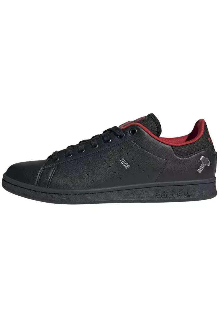 Фото № 1 с приближением к товару «‎STAN SMITH»