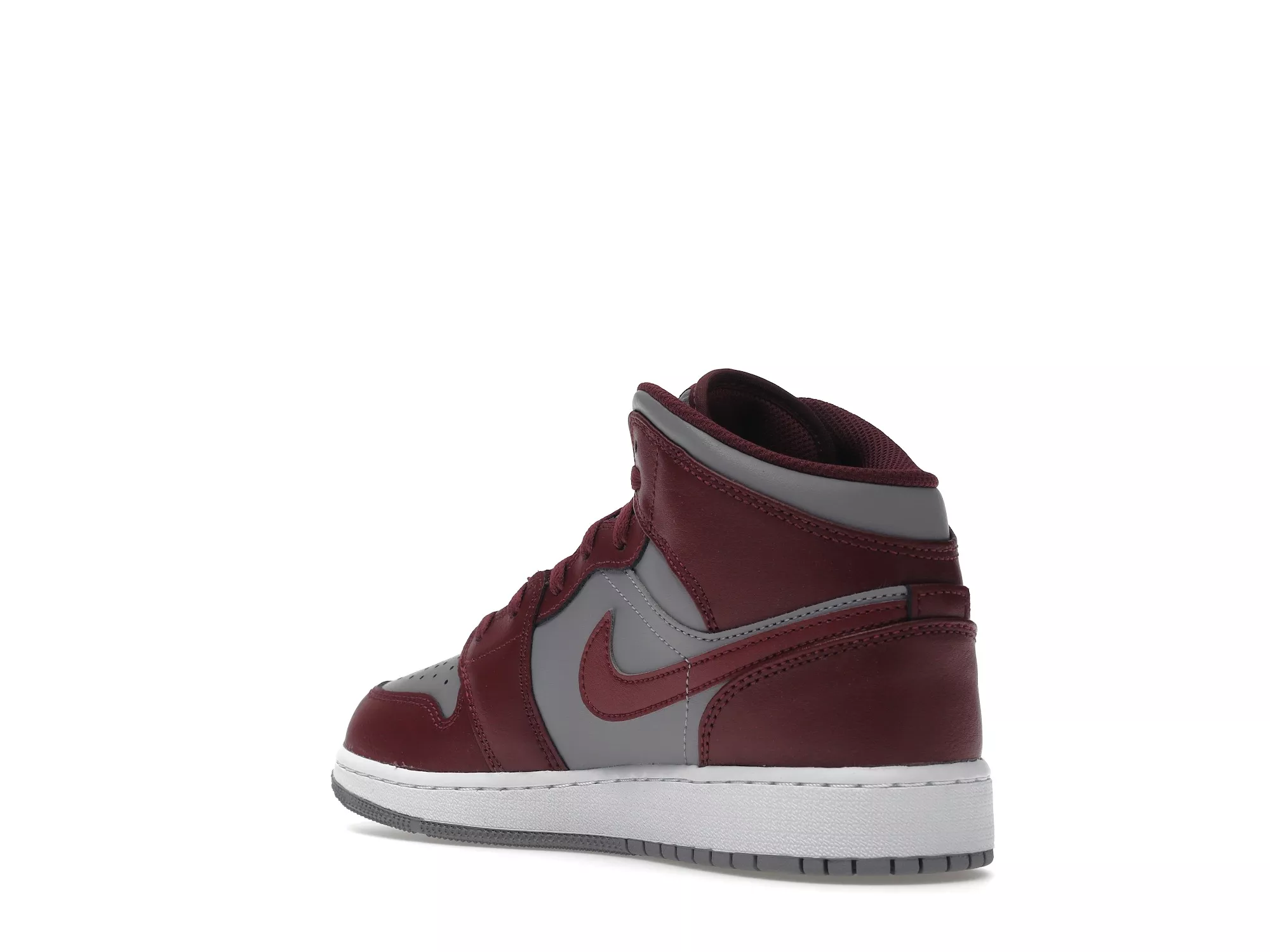 Фото № 3 с приближением к товару «‎Jordan 1 Mid Cherrywood Red »