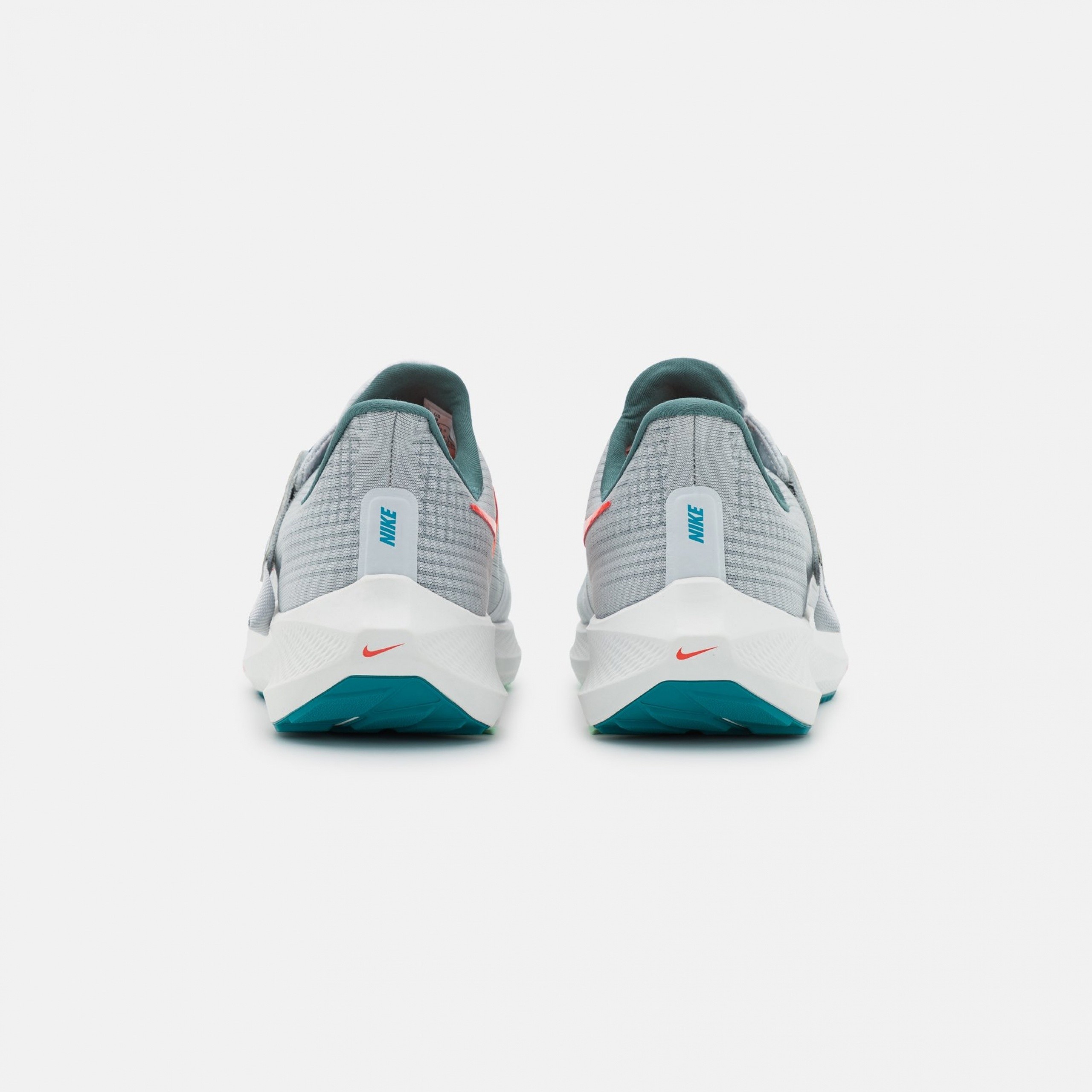 Фото № 3 с приближением к товару «‎Nike Air Zoom Pegasus 39 Flyease »