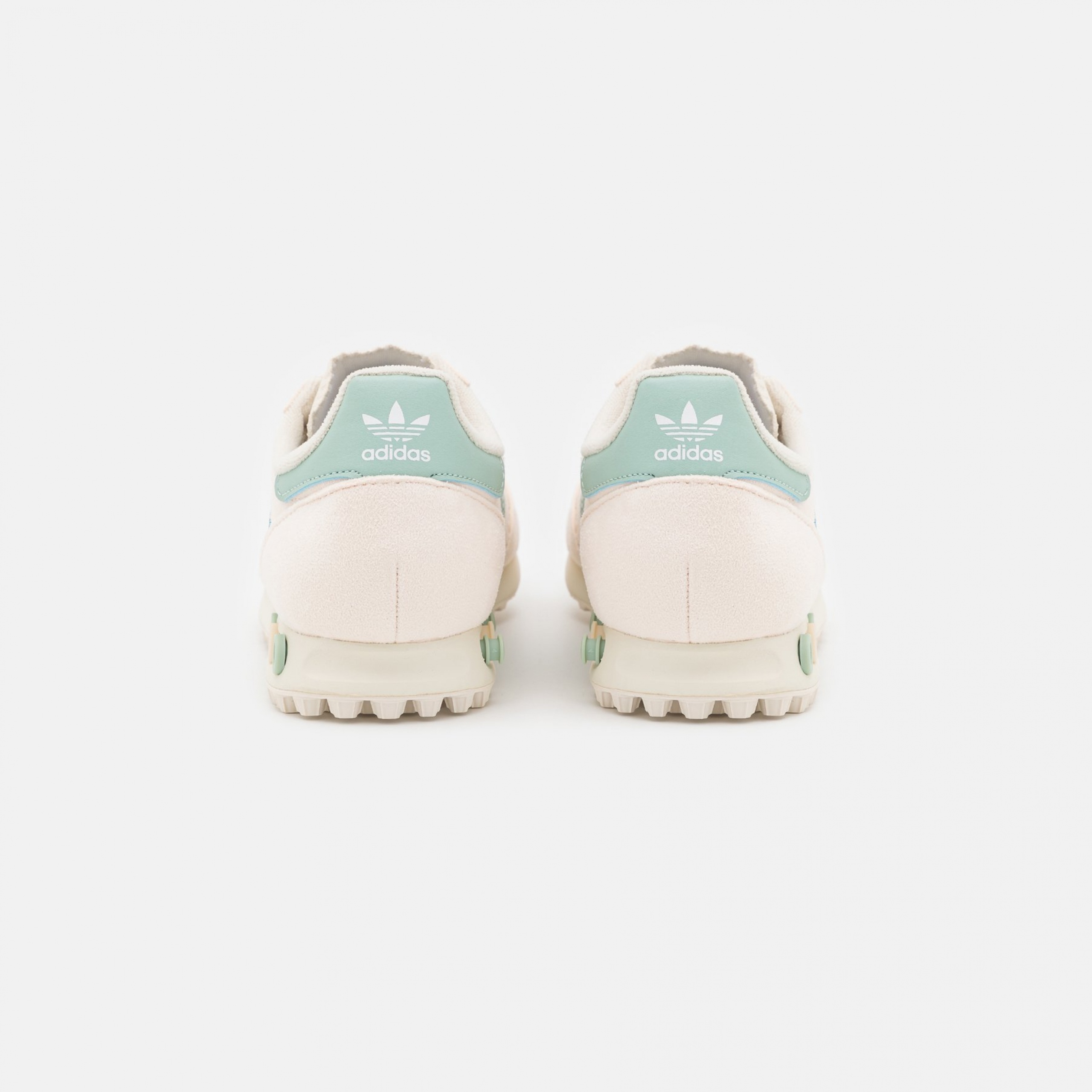 Фото № 3 с приближением к товару «‎Adidas LA Trainer »