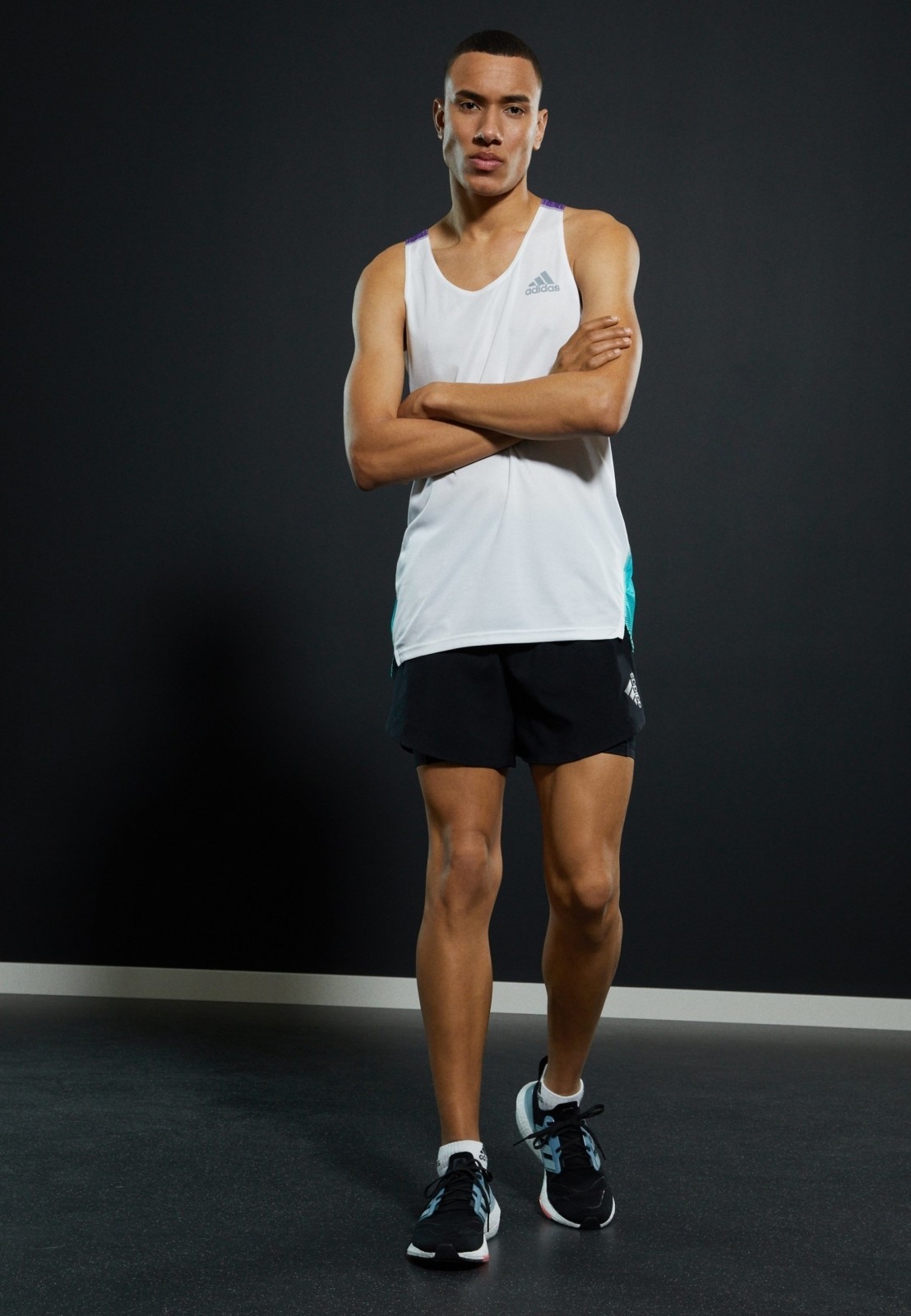 Фото № 1 с приближением к товару «‎Adidas Ultraboost 22»