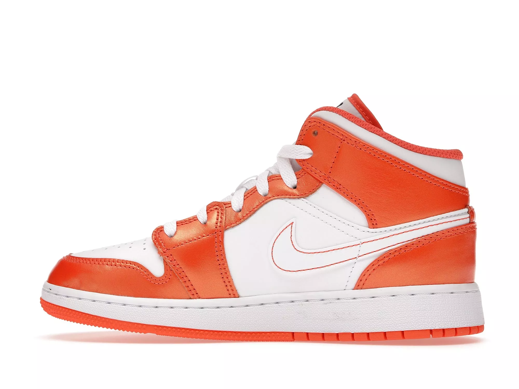 Фото № 6 с приближением к товару «‎Jordan 1 Mid Metallic Orange »
