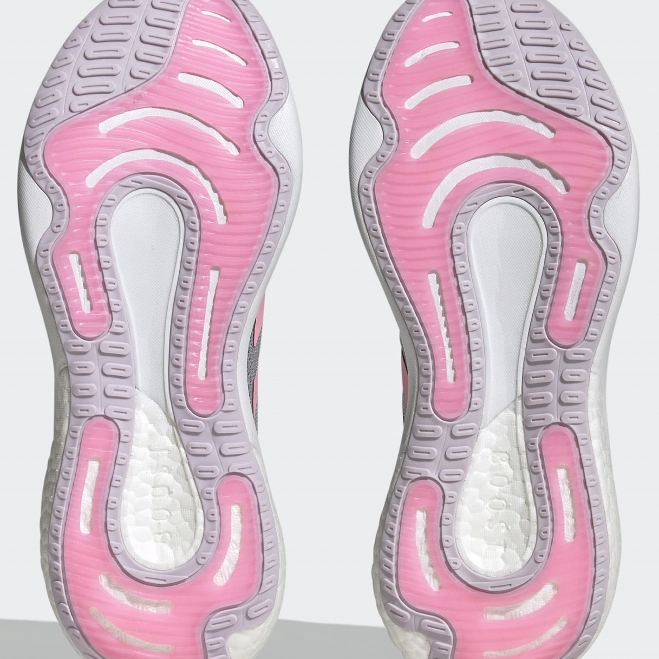 Фото № 4 с приближением к товару «‎Adidas Supernova W »